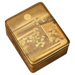 Vintage Japanese Maki-E Lacquer Box For Emperor