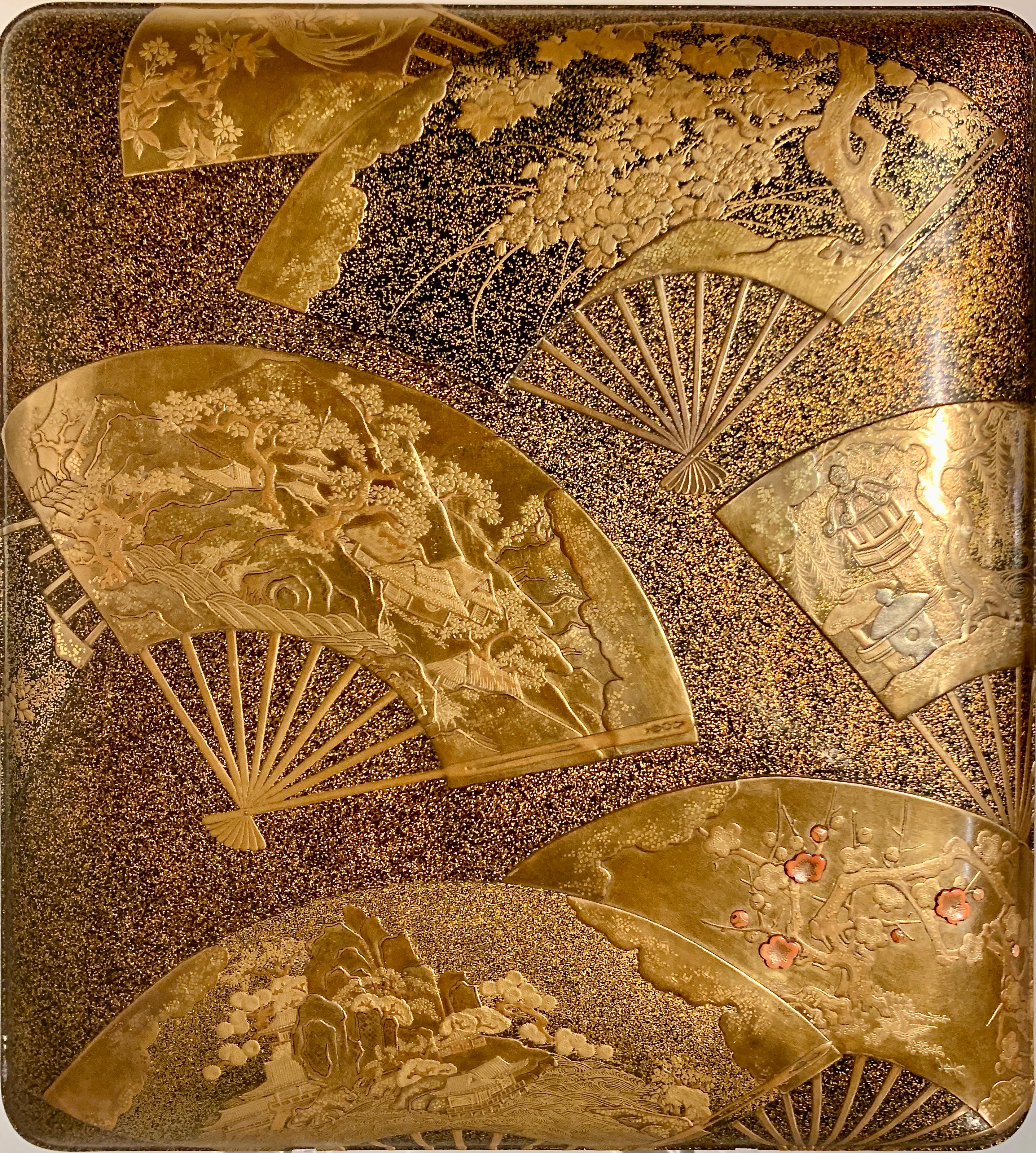 Corail Boîte à documents japonaise en laque Maki-e, période Edo, début du 19e siècle, Japon en vente