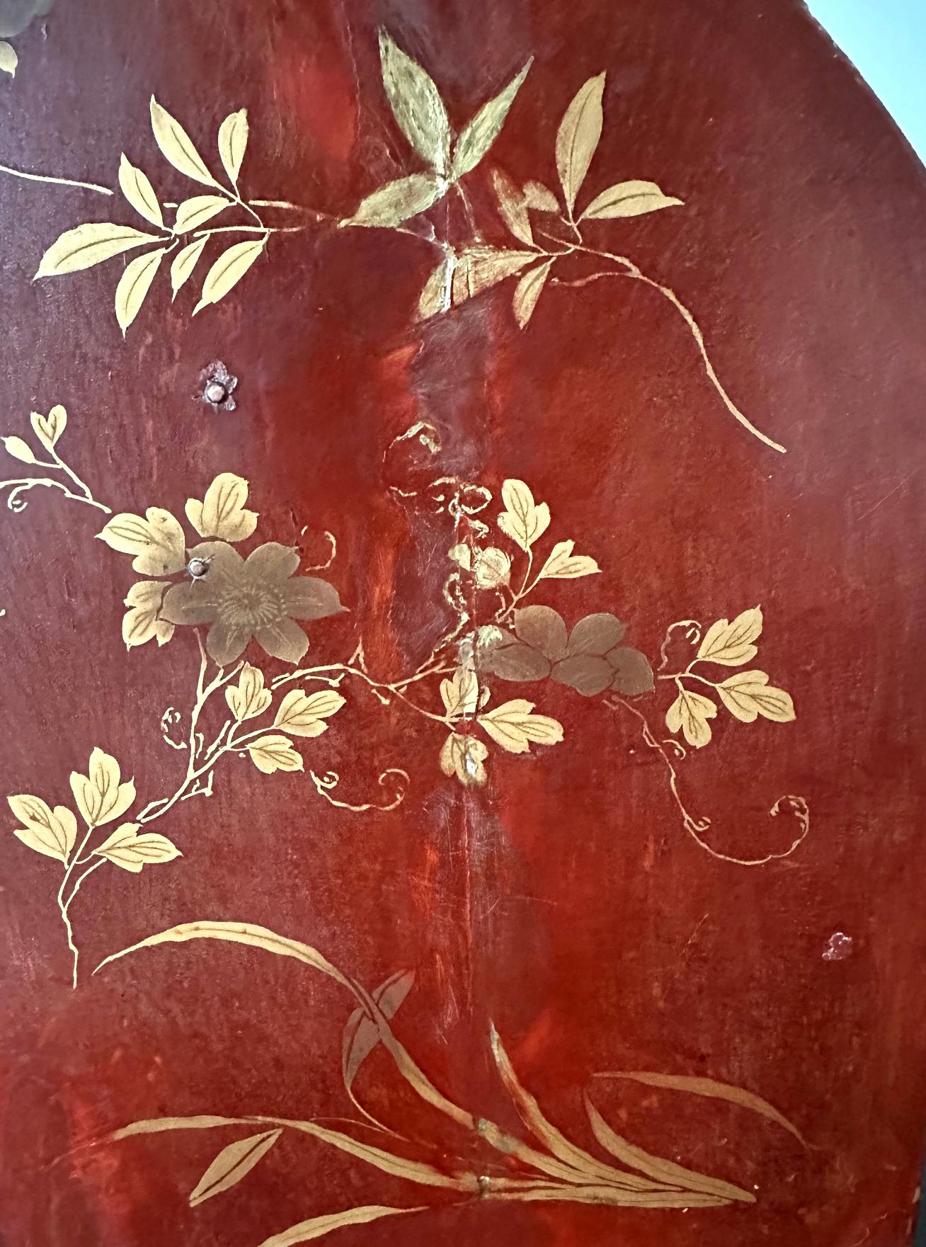 Japanese Maki-e Lacquered Wood Kodansu Small Chest with Drawers Meiji Period For Sale 13