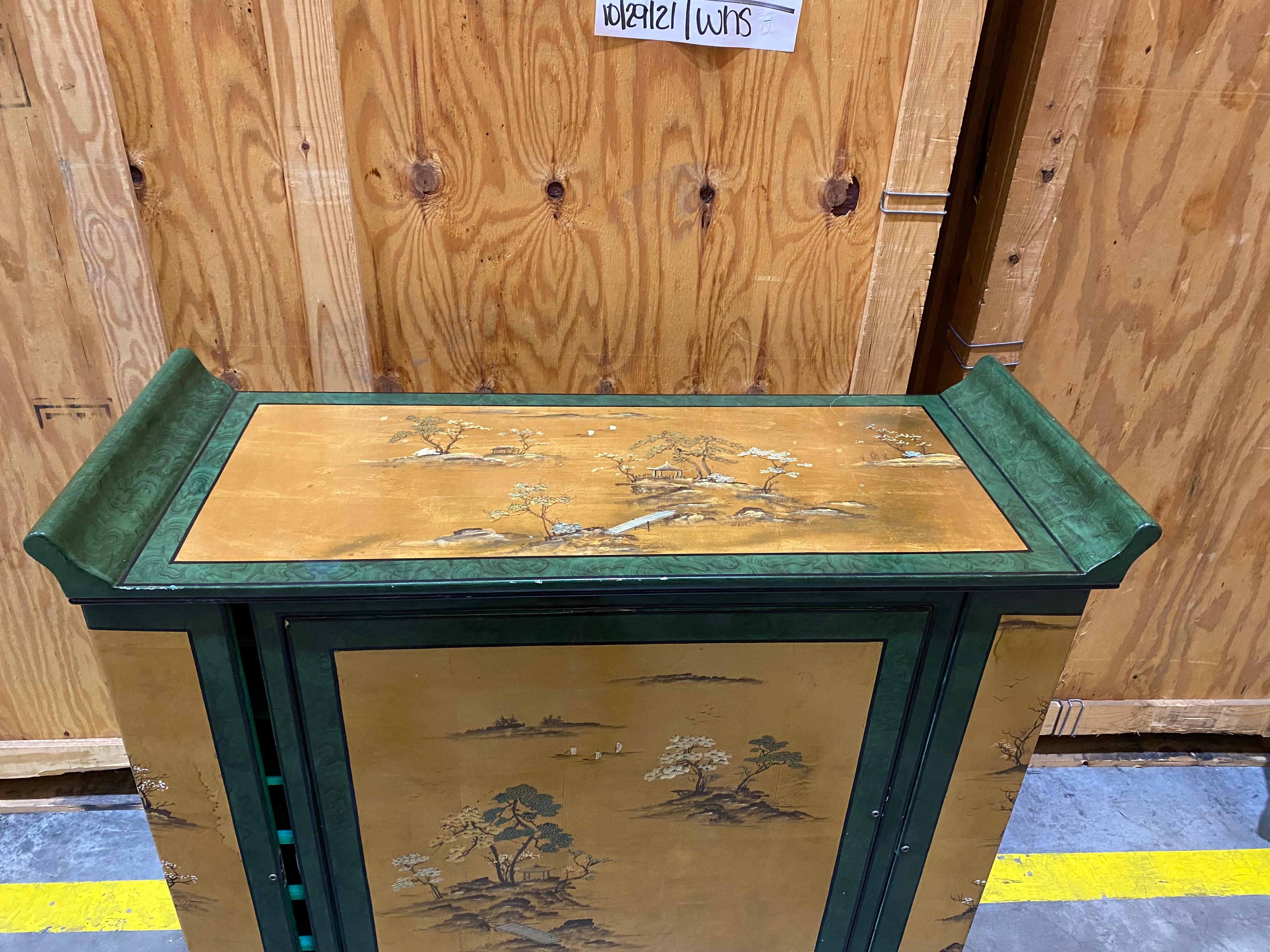 Japanese Malachite Green & Gilded Chinoiserie Faux Painted Bar Cabinet For Sale 6