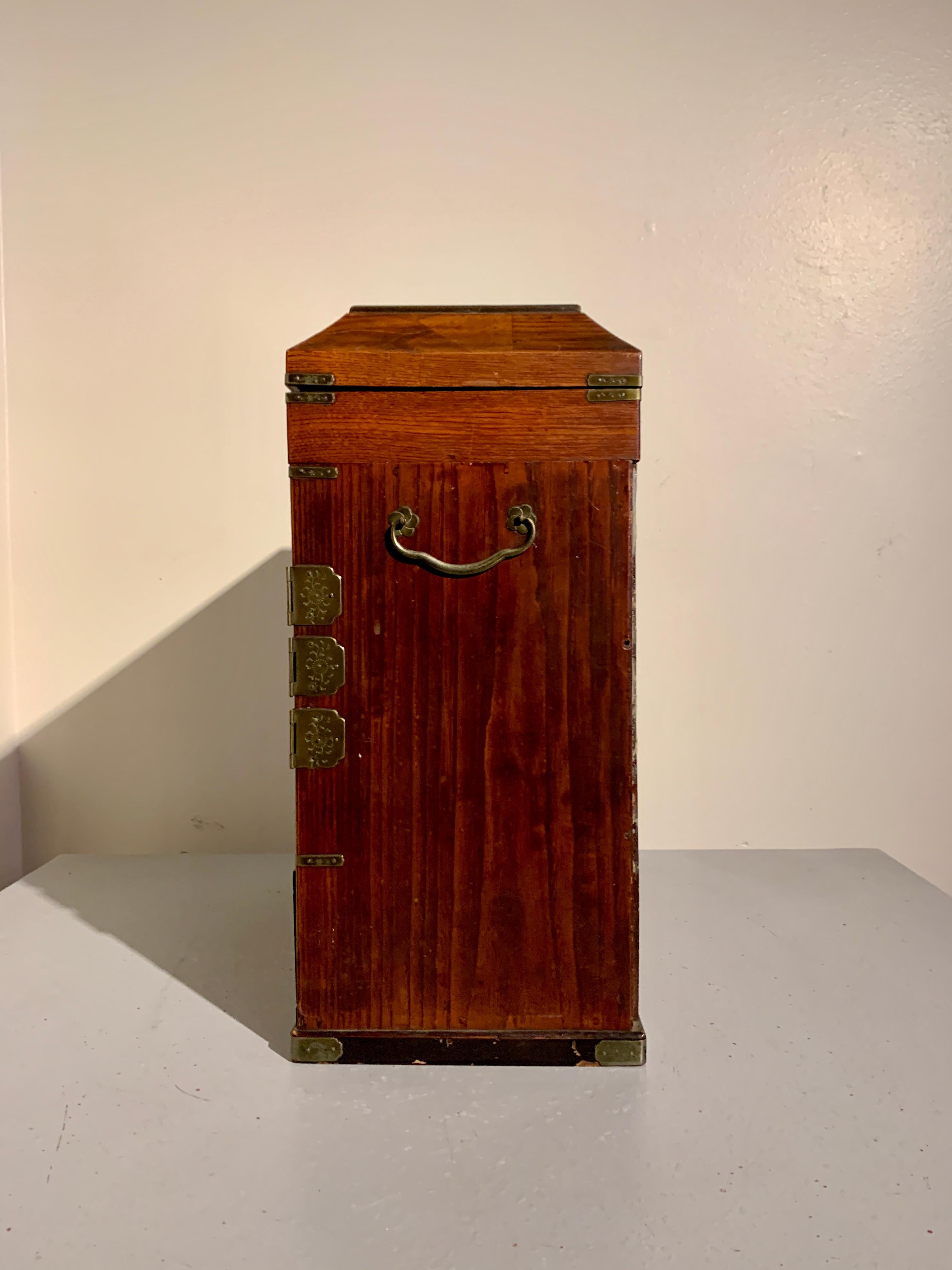 Cofre joyero japonés de marquetería y laca, Periodo Meiji, hacia 1900, Japón en venta 5