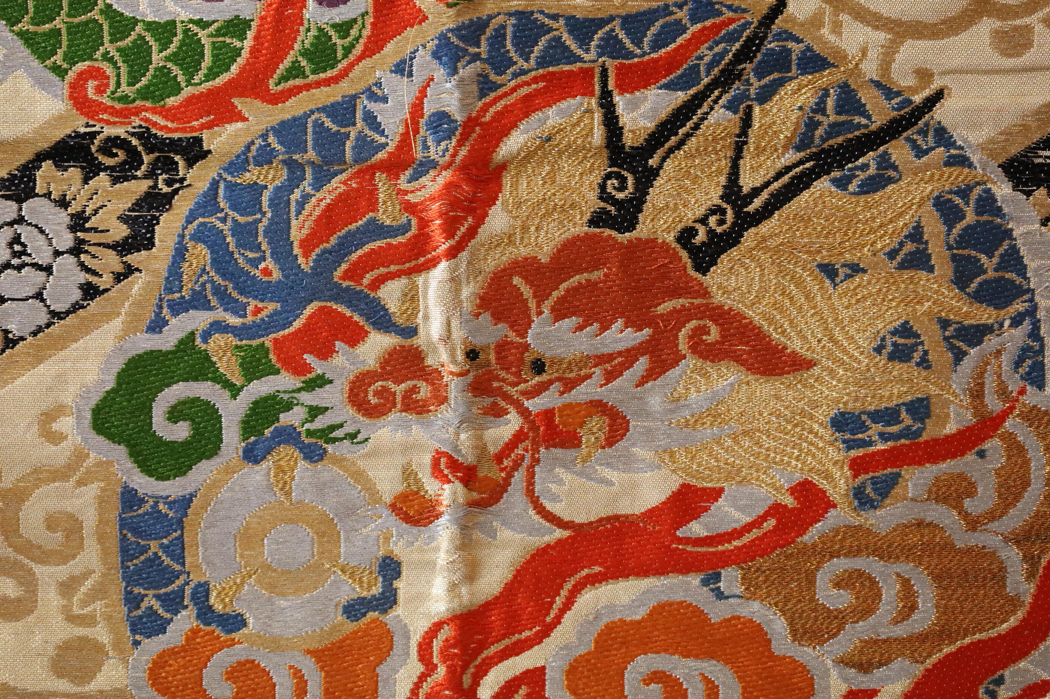 20th Century Japanese Maru Obi with Gold Embroidered Dragons – Silk Brocade, Taisho to Showa For Sale