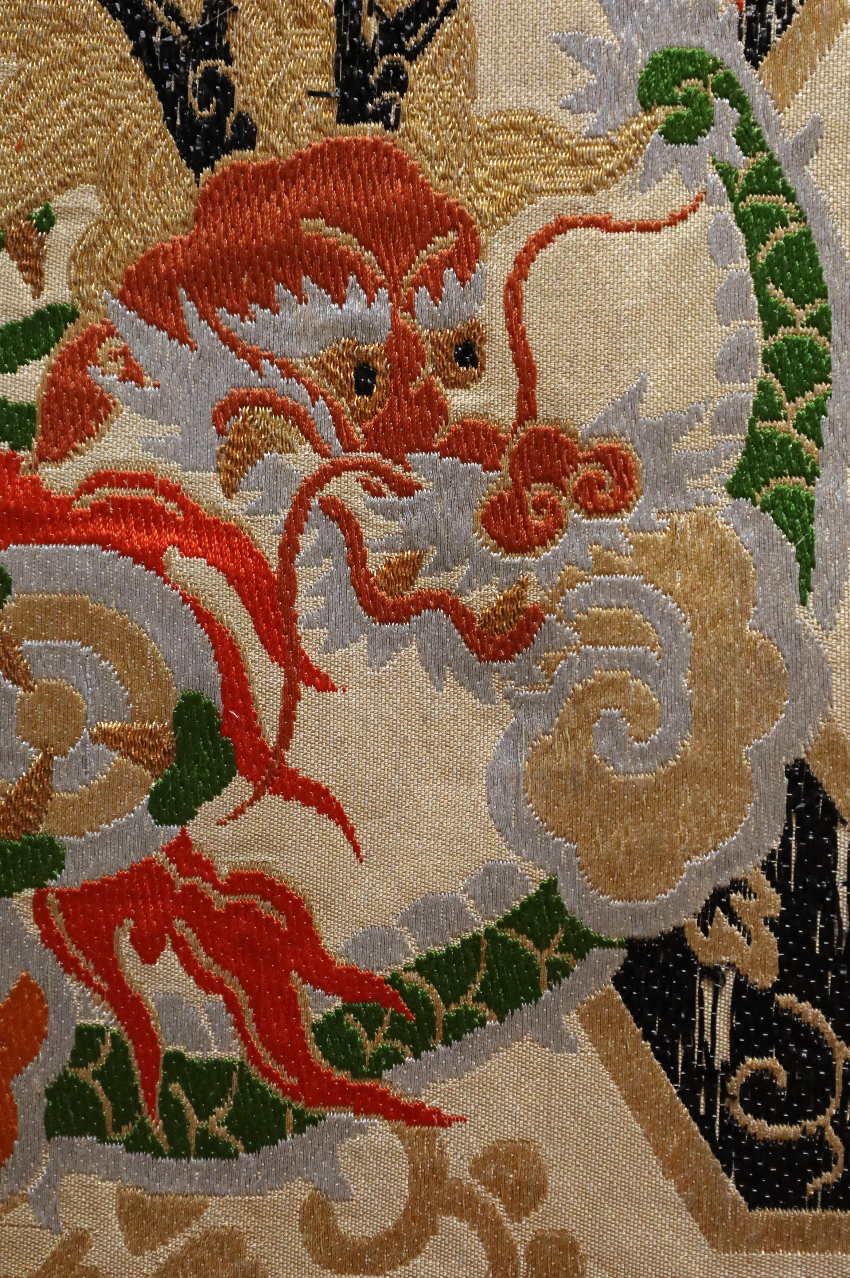 Japanese Maru Obi with Gold Embroidered Dragons – Silk Brocade, Taisho to Showa For Sale 4