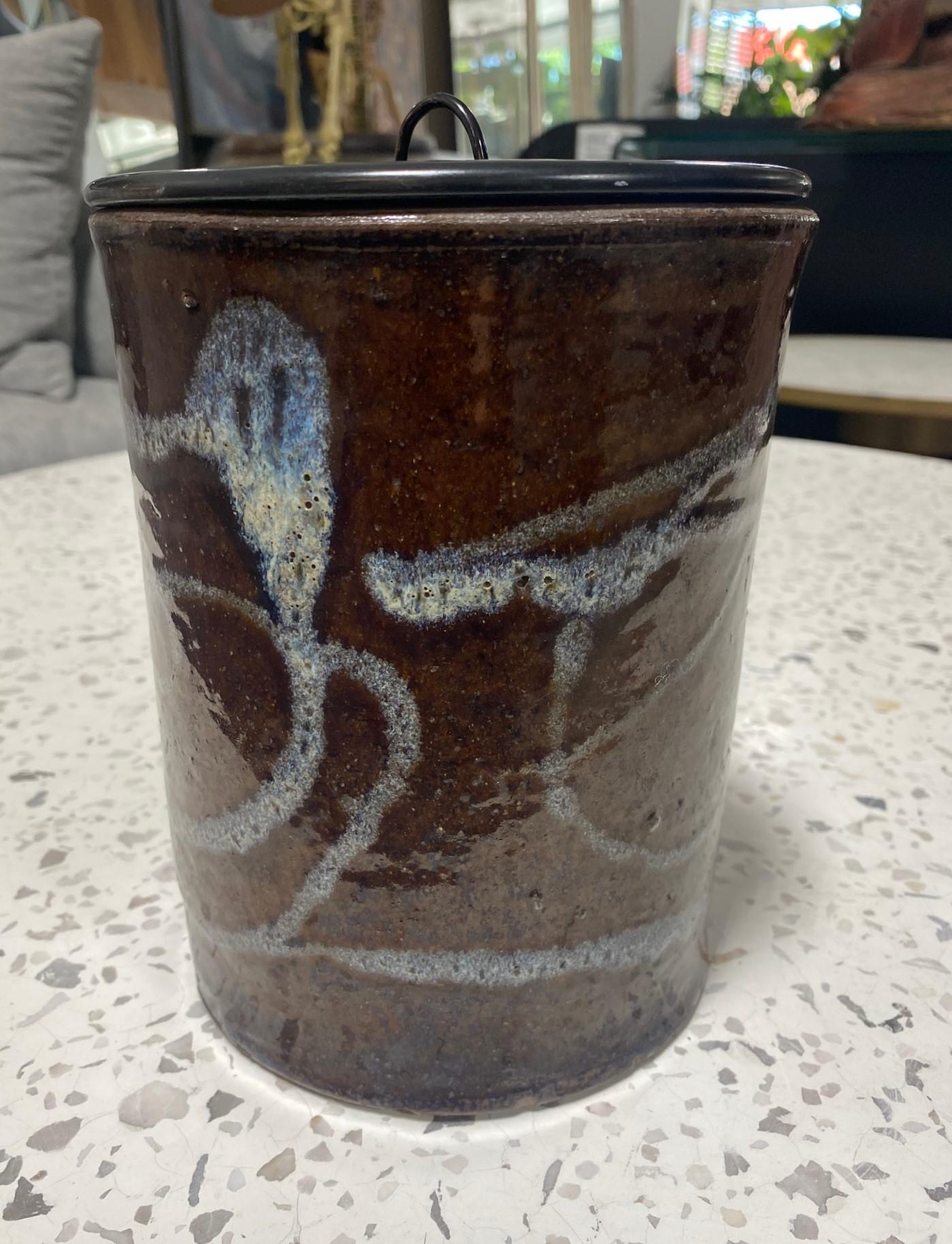 Showa Japanese Mashiko Ware Mingei Pottery Water Container Vase Manner of Shoji Hamada For Sale