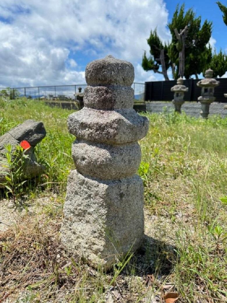Masivo Japonés Antiguo Tierra, Agua, Fuego Viento, Piedra Gorinto-  300 años en venta 1