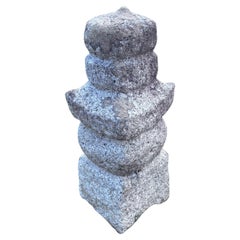 Antico massiccio giapponese di terra, acqua, fuoco, vento, pietra - Gorinto-.  300 anni