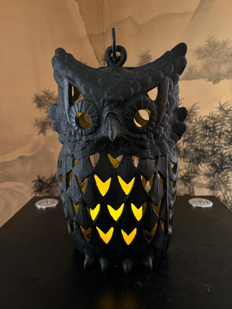 Japanese Massive Vintage over Sized Owl Lighting Lantern, Finest Quality In Good Condition For Sale In South Burlington, VT