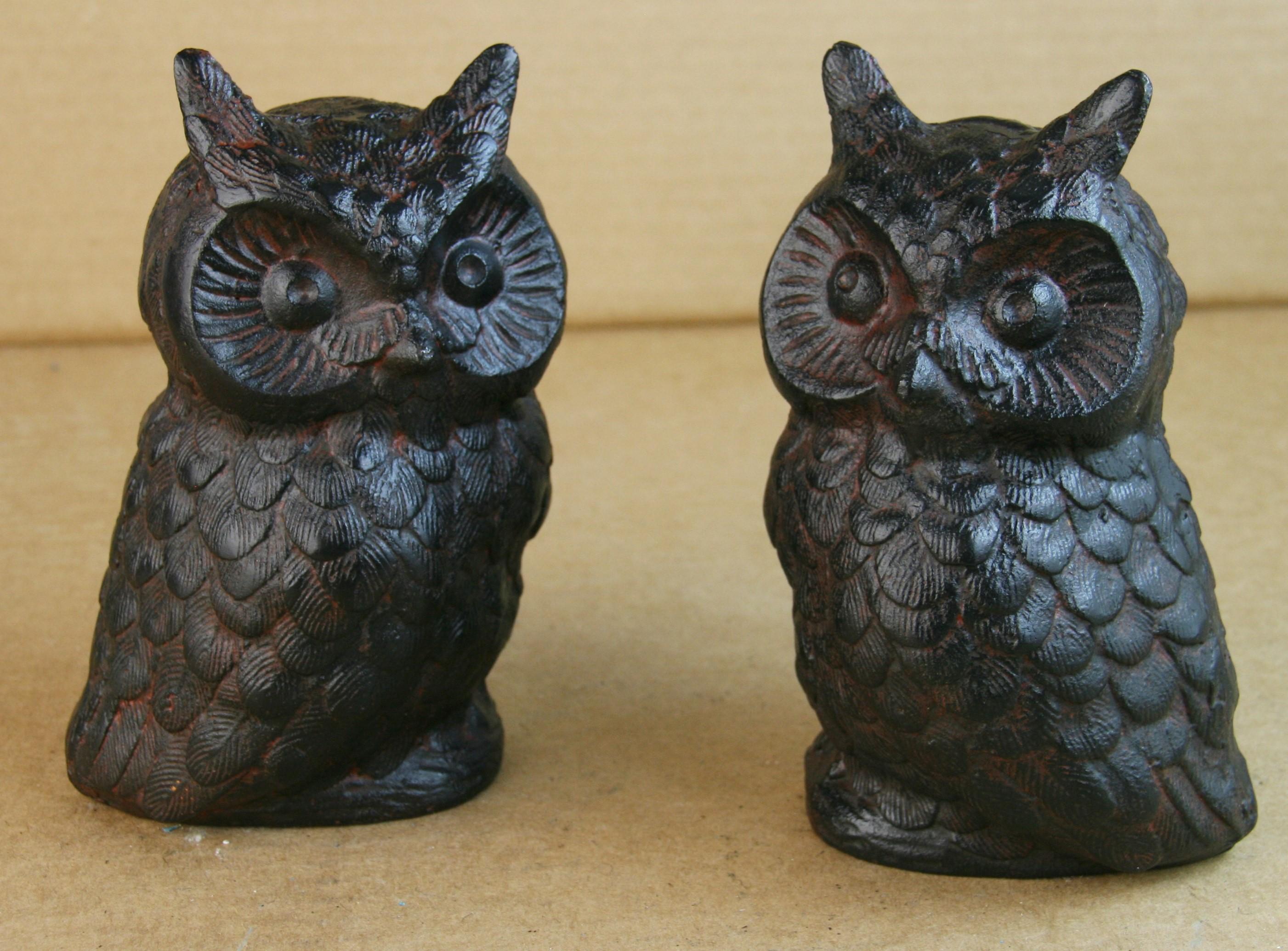 3-979 Matching Pair Hand cast iron Japanese owl sculptures
One sculpture maintains its original Japanese label.
Heavy enough to be used as bookends.

 