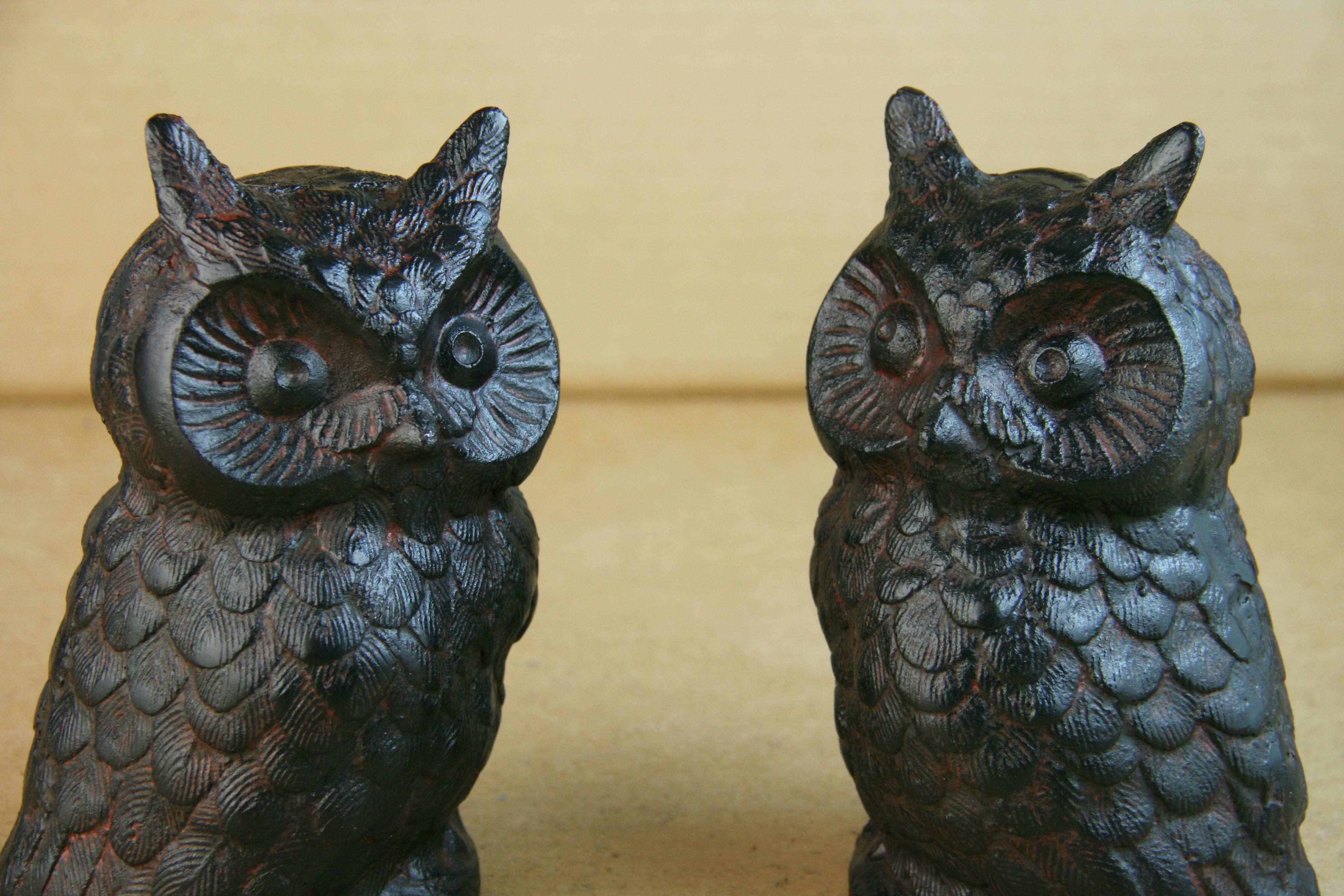 Japanese Matching Pair Owl Sculptures/Bookends 2
