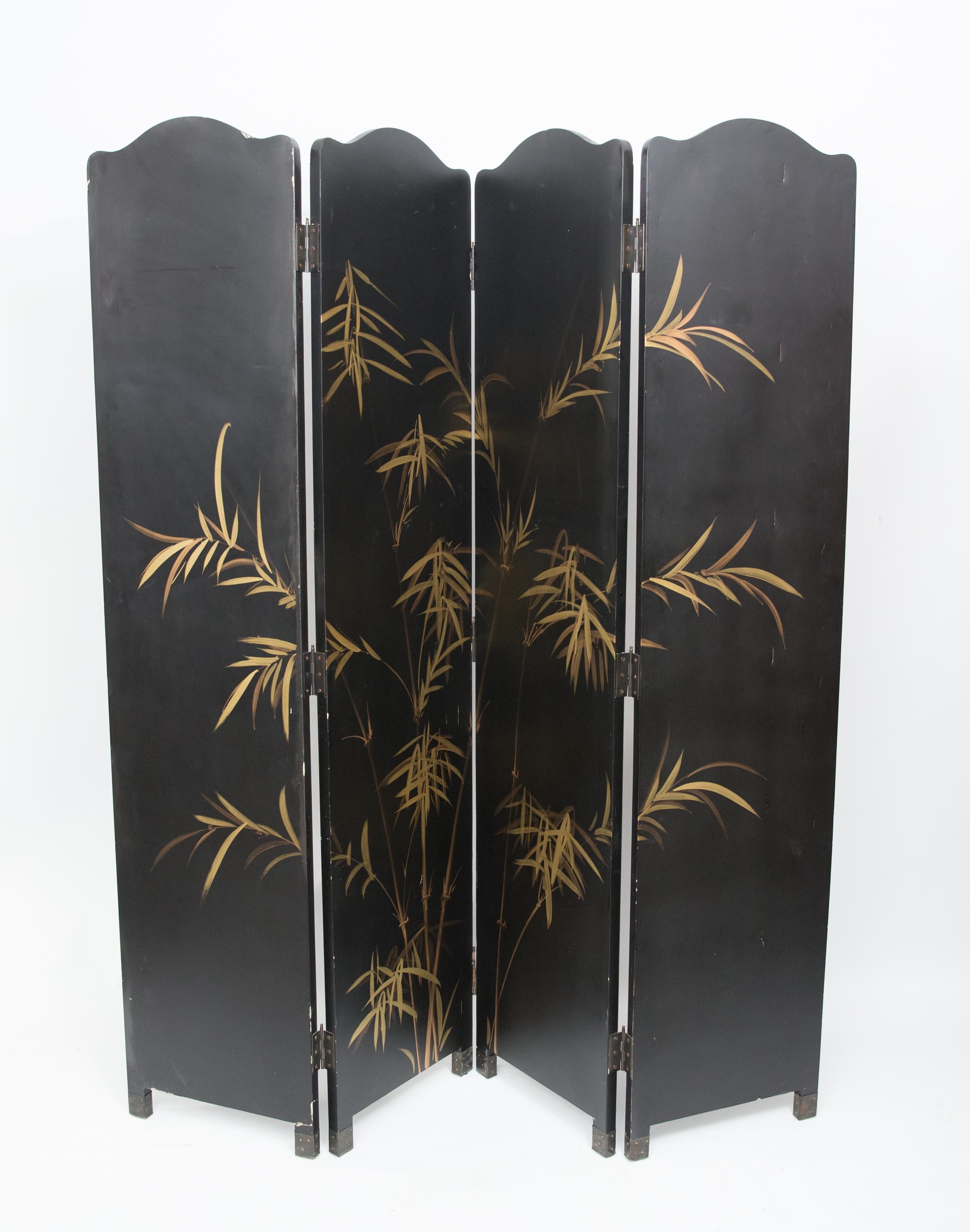 Wood Japanese Meiji 4-Fold Screen Hand Painted Depicting Birds and Foliage