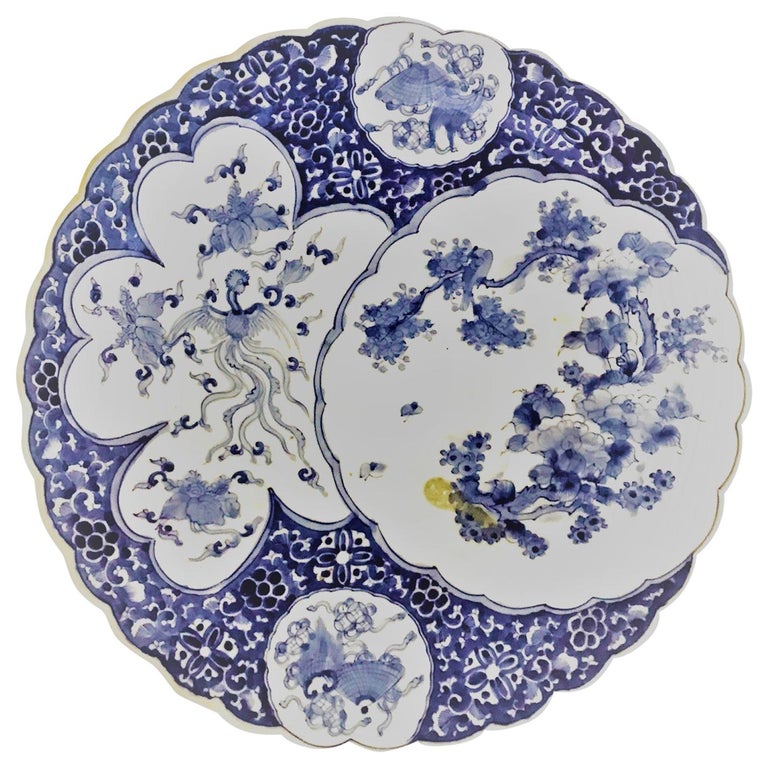 Japanese Meiji Blue and White Scalloped Charger with Fans, Phoenix and Birds For Sale
