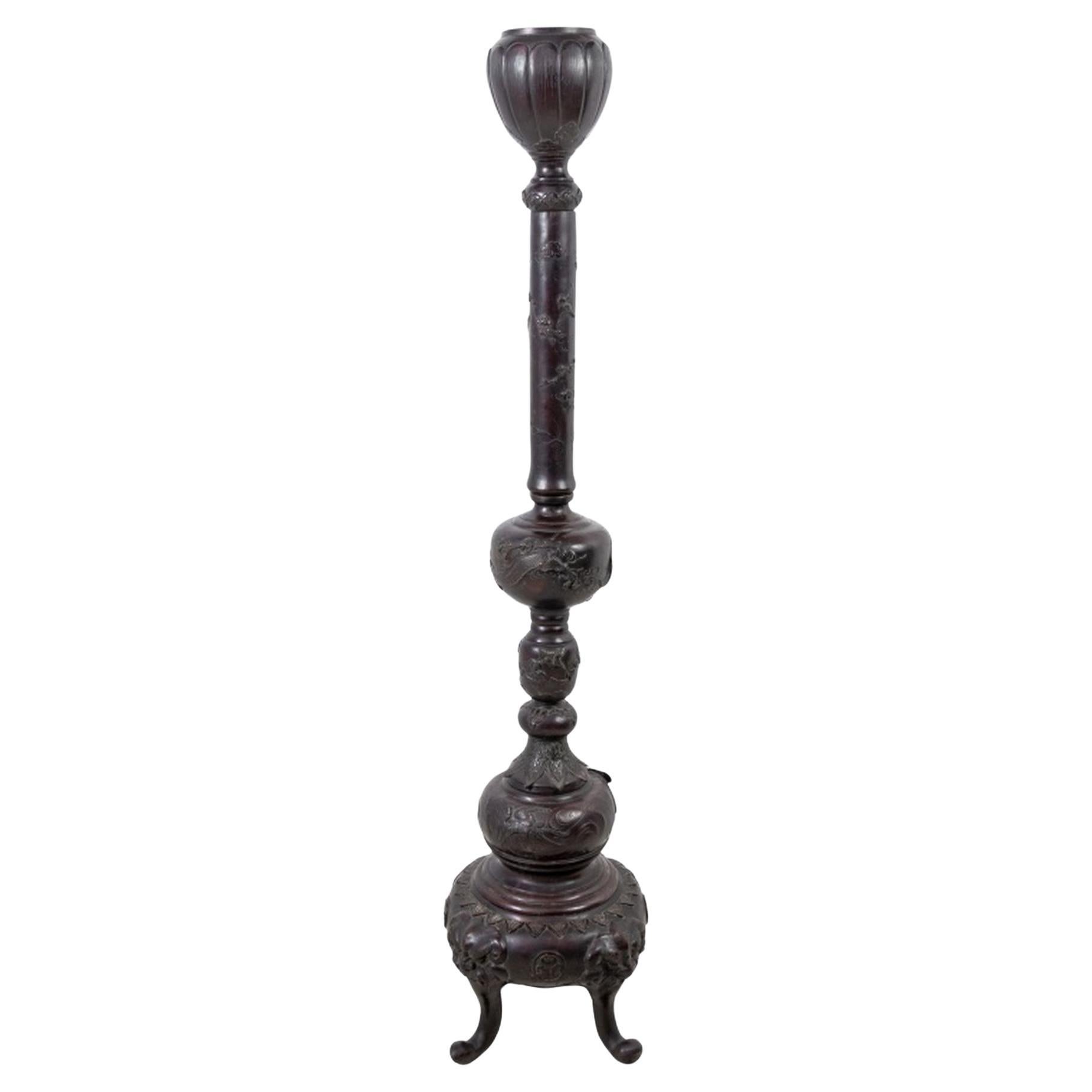 Koro giapponese in bronzo Meiji su supporto in vendita