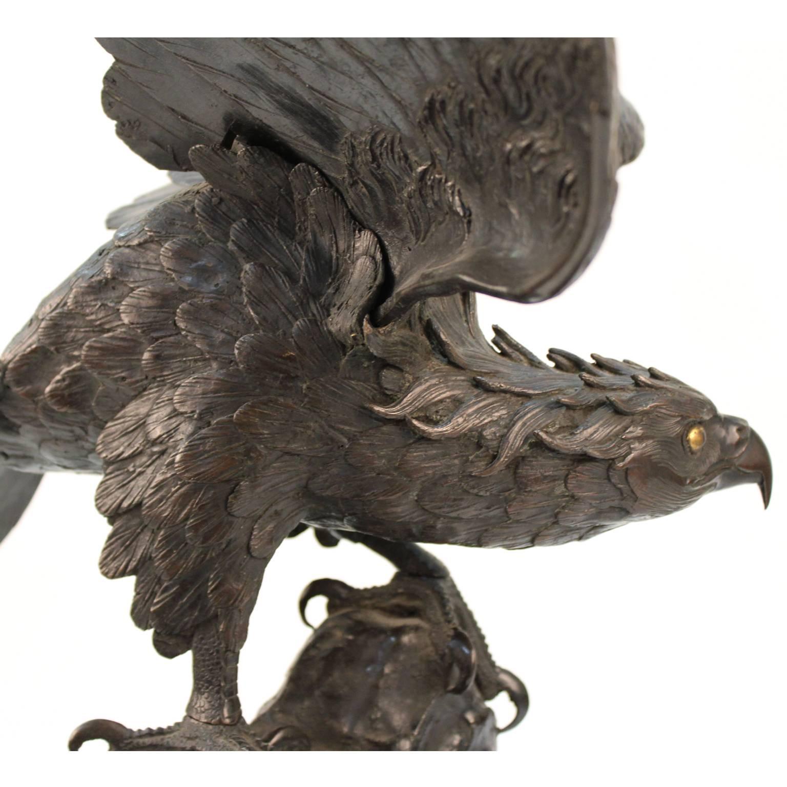 Japanese Meiji Bronze Sea-Hawk Sculpture In Good Condition For Sale In New York, NY