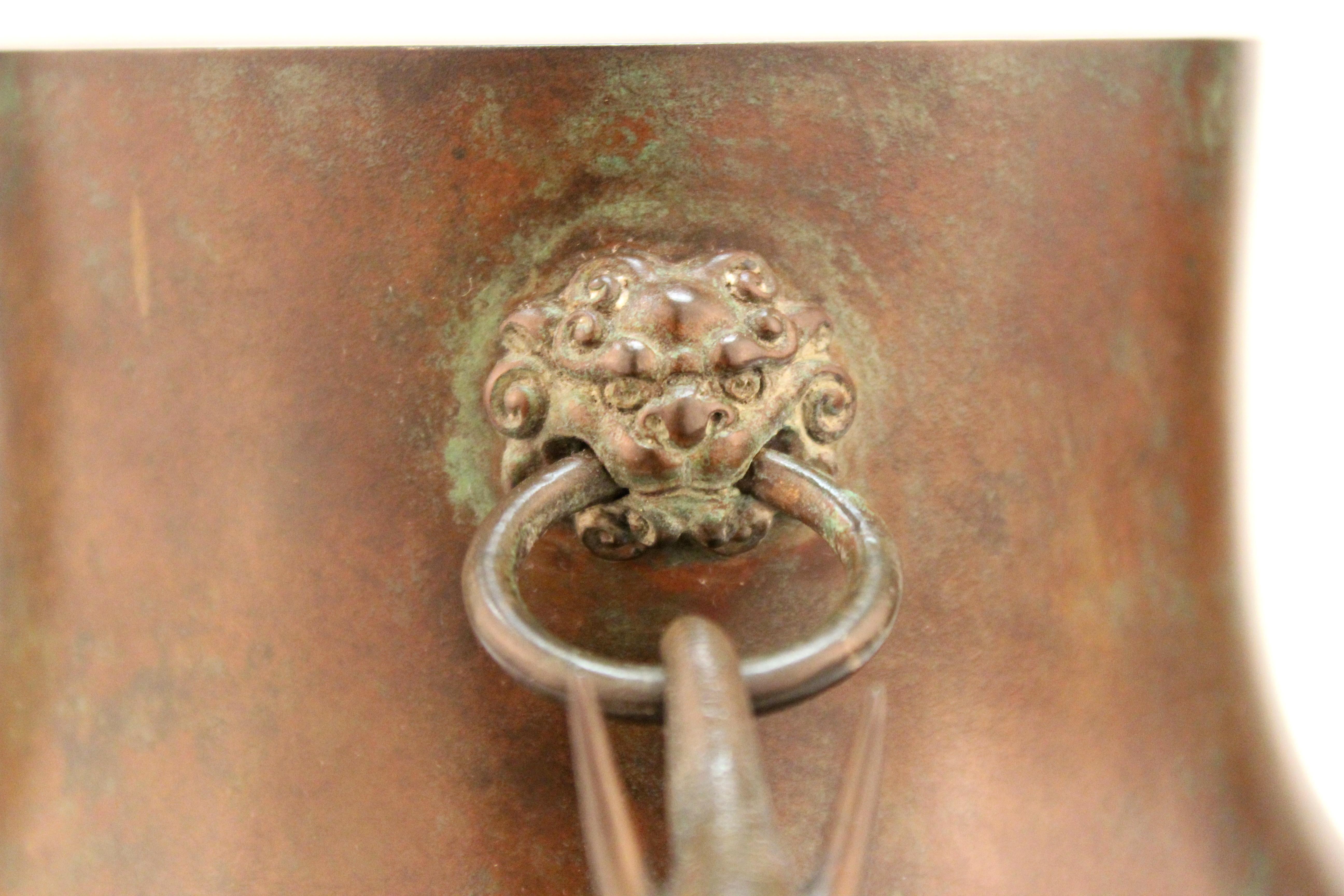 Japanese Meiji Bronze Vase with Sculpted Elephant Handles 8