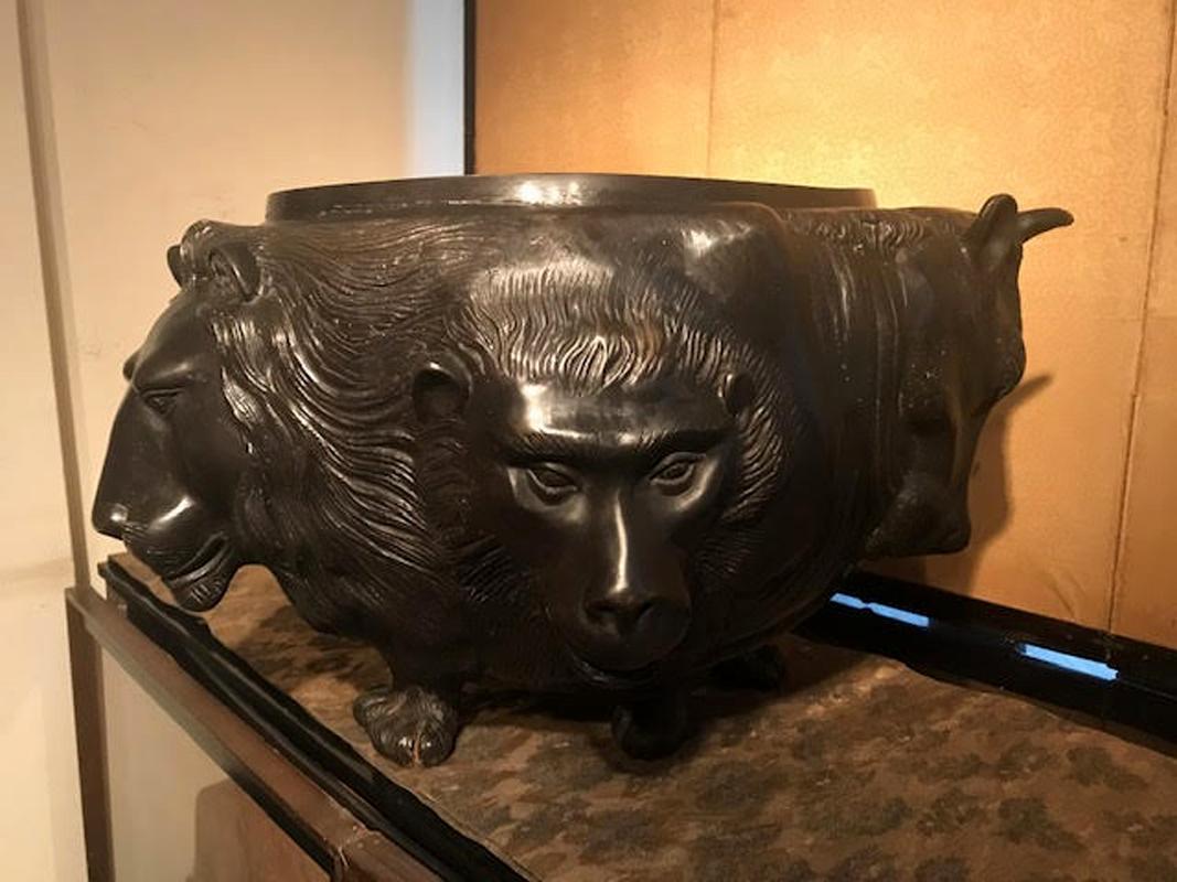 Japanese Meiji Bronze Vessel With Sculpted Animal Heads For Sale 1