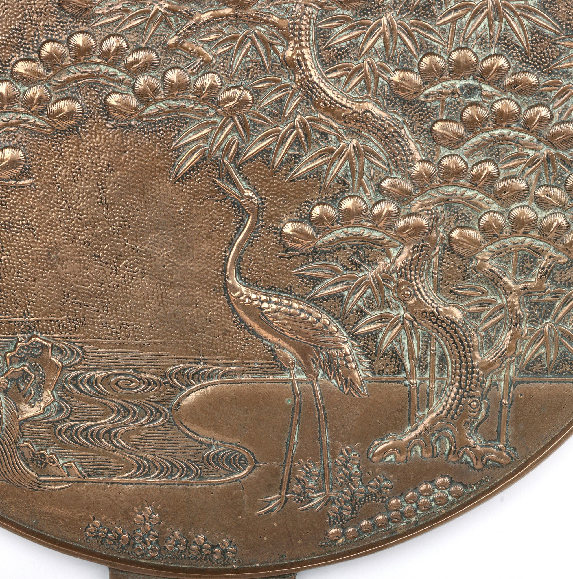 Espejo de Mano Kagami Japonés Meiji de Bronce con Grullas en venta 12