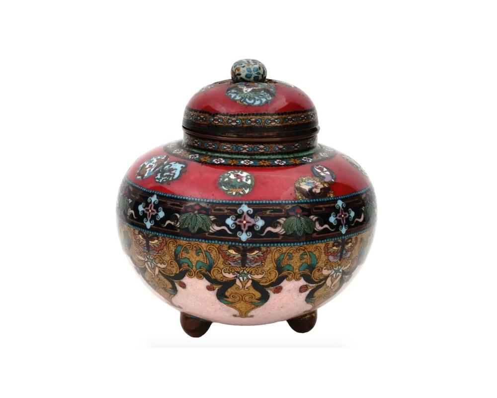 Cloissoné Japanese Meiji Covered Tripod Cloisonne Enamel Jar