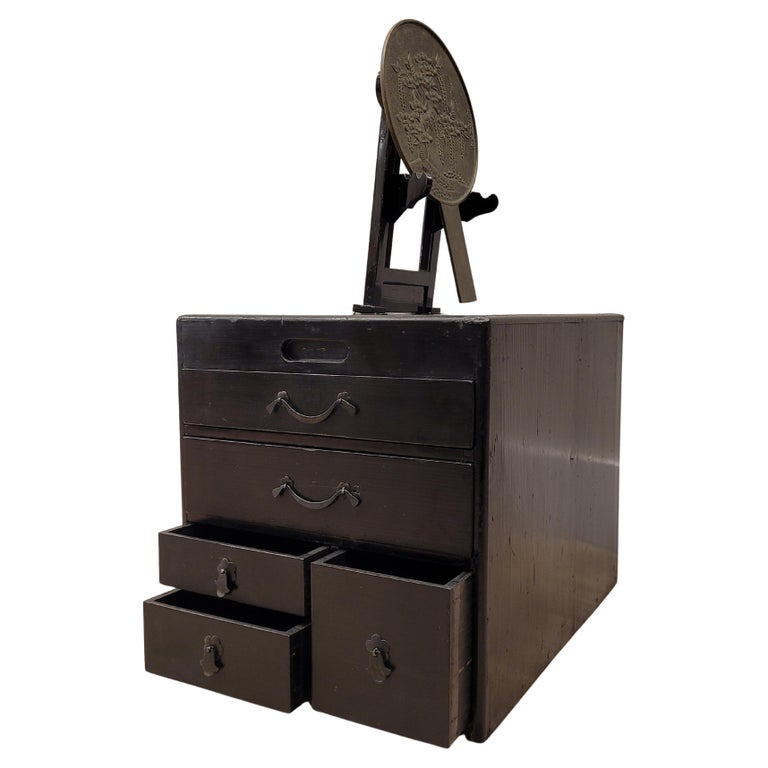 Japanese Meiji Dressing Stand with Mirror Black Lacquer For Sale at 1stDibs  | maison meiji, japanese black lacquer mirror