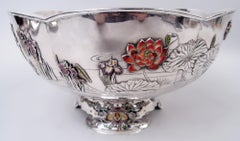 Japanische Meiji Emaille Tafelaufsatz Schale mit Schwertlilien & Seerosen