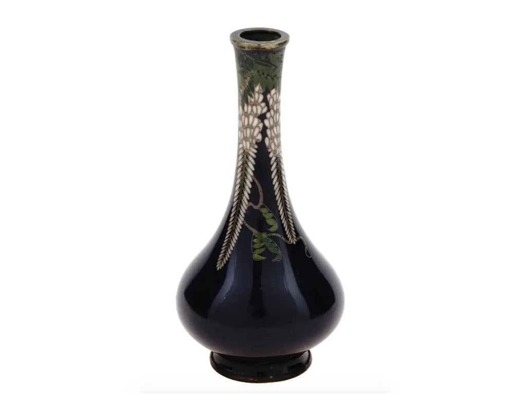 Cloisonné Vaso giapponese in smalto cloisonne dell'epoca Meiji, firmato in vendita