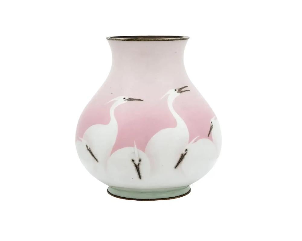 Cloisonné Vase japonais en émail cloisonné sans fil de l'ère Meiji en vente