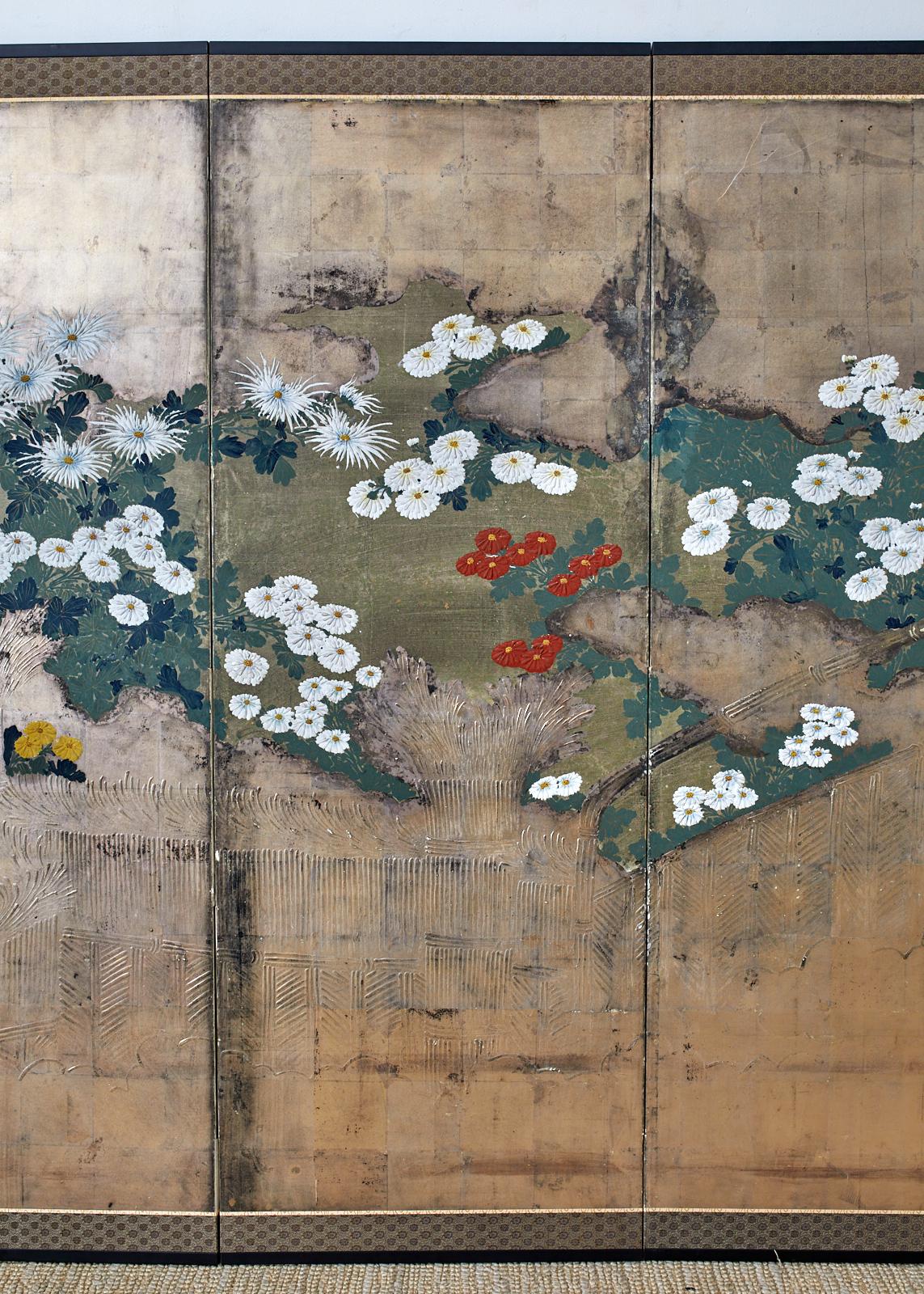 Japanese Meiji Four Panel Screen Chrysanthemums Along a Fence In Good Condition In Rio Vista, CA