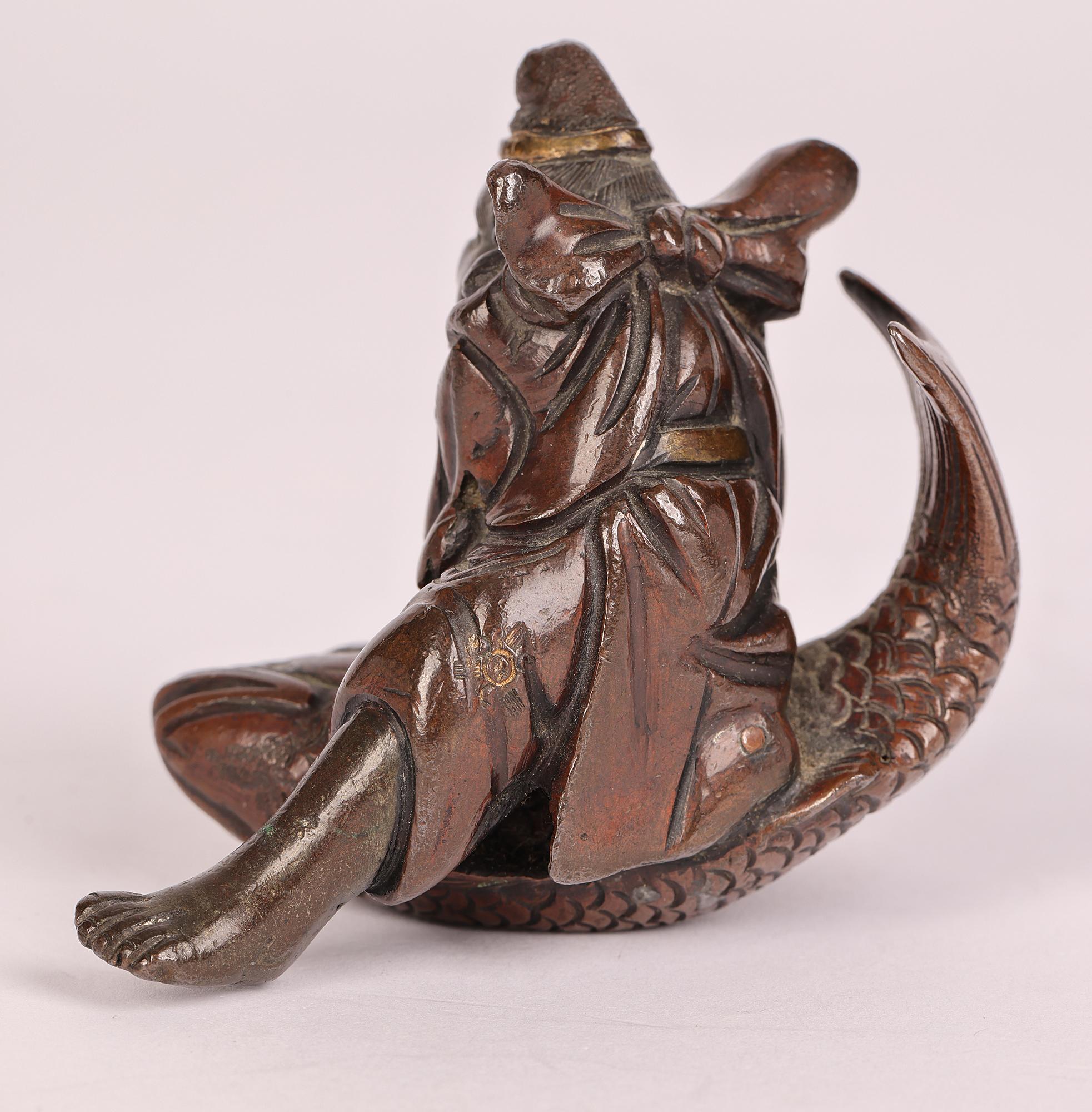 Japanese Meiji Gilt Patterned Bronze Figure of a Fisherman For Sale 6