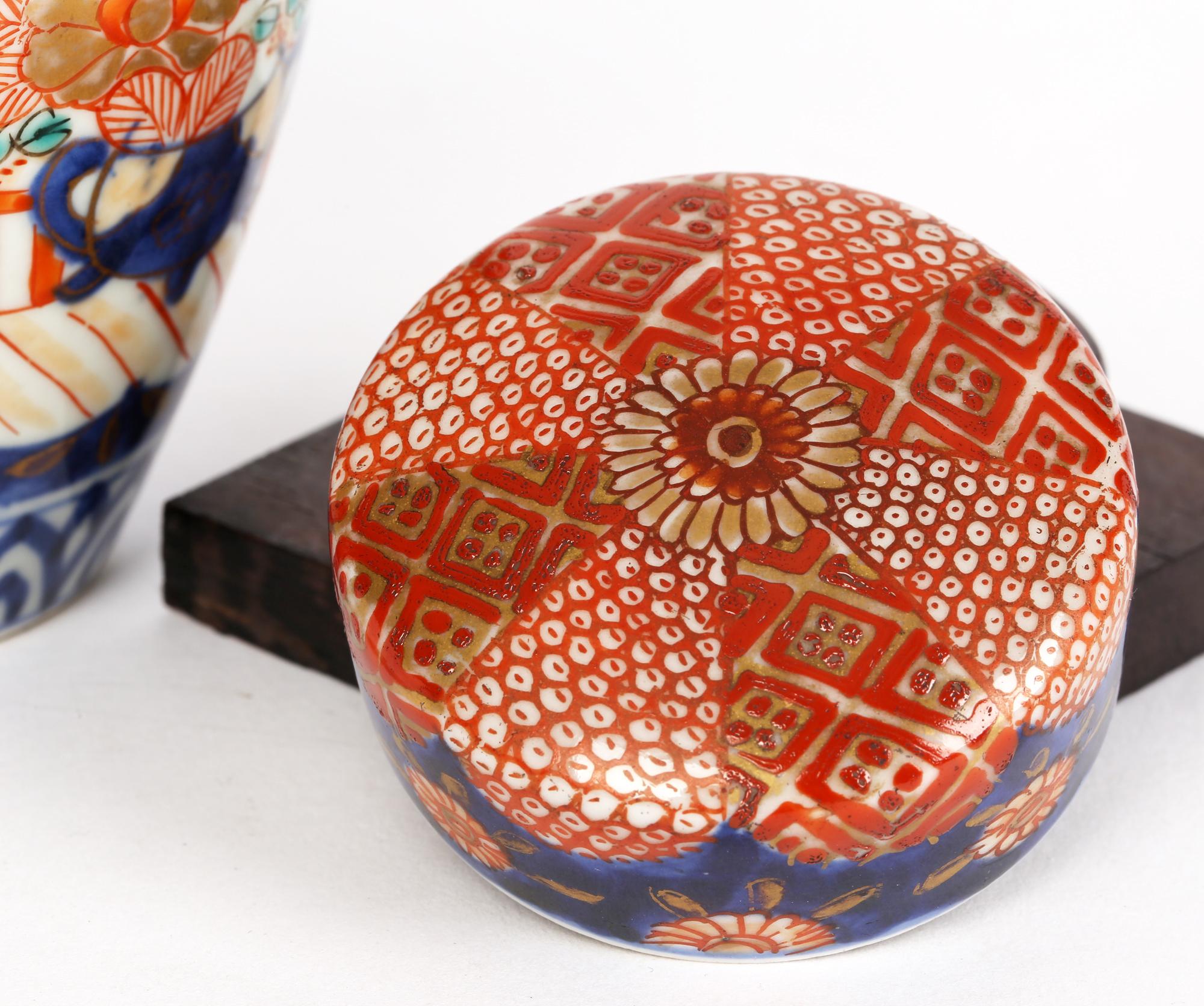 Japanese Meiji Imari Hand Painted Porcelain Lidded Tea Caddy with Stand 4