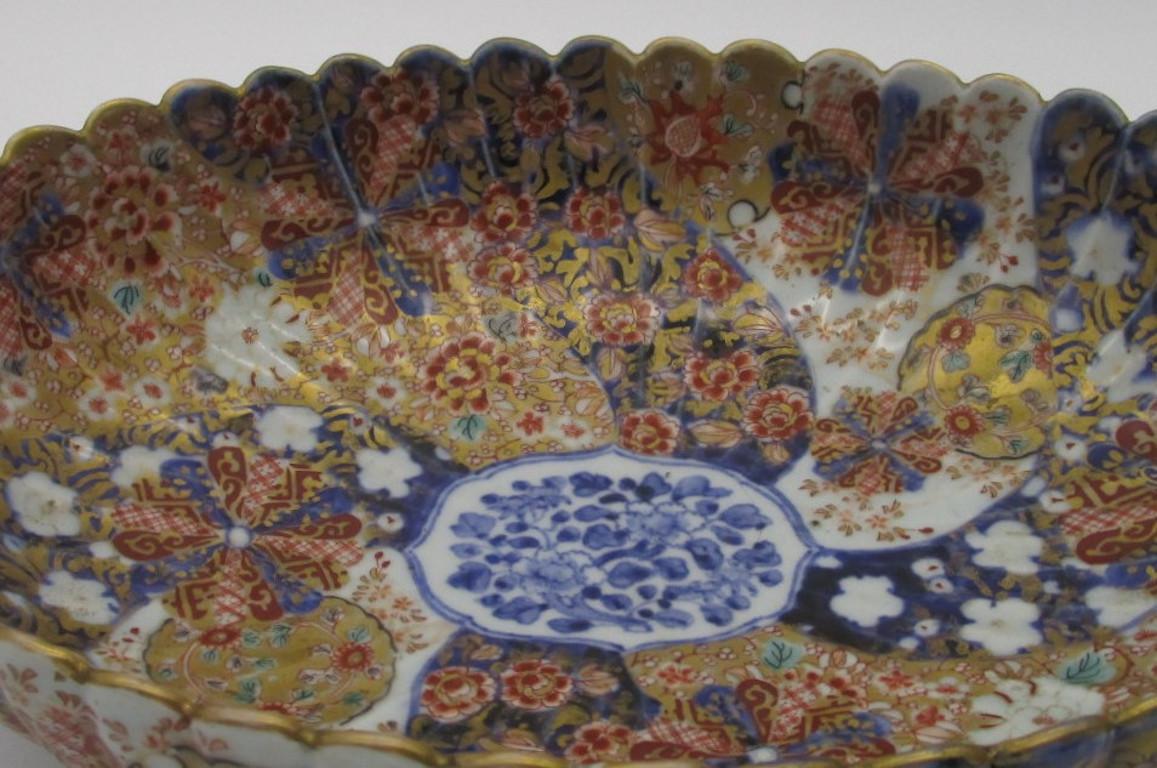 Caricatore giapponese in porcellana rossa blu oro del periodo Meiji, 1860 circa in vendita 1