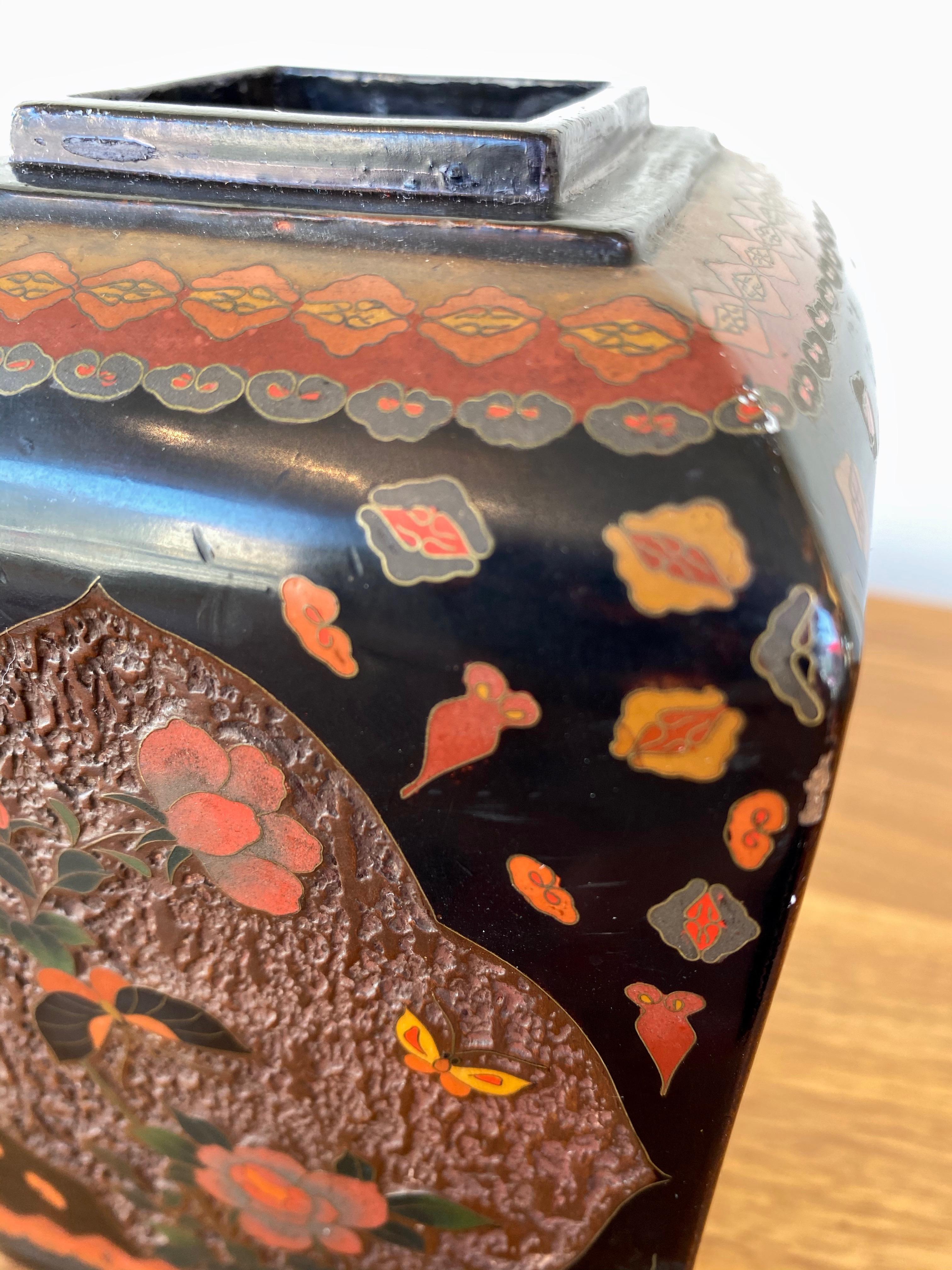 Japanese Meiji Jiki-Shippo “Tree-Bark” Cloisonné Porcelain Vase, Early 1900s For Sale 10