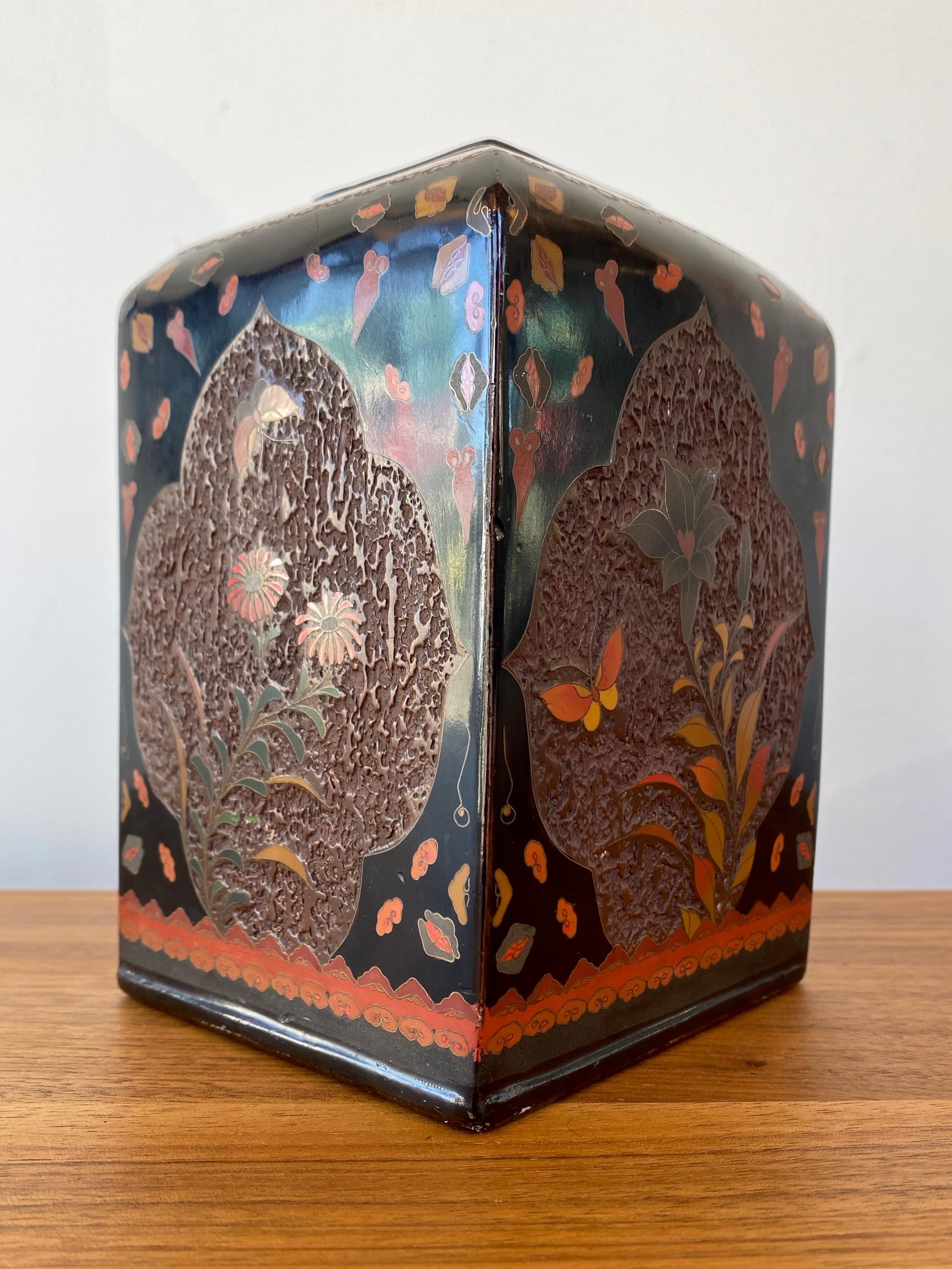 Japanese Meiji Jiki-Shippo “Tree-Bark” Cloisonné Porcelain Vase, Early 1900s For Sale 4
