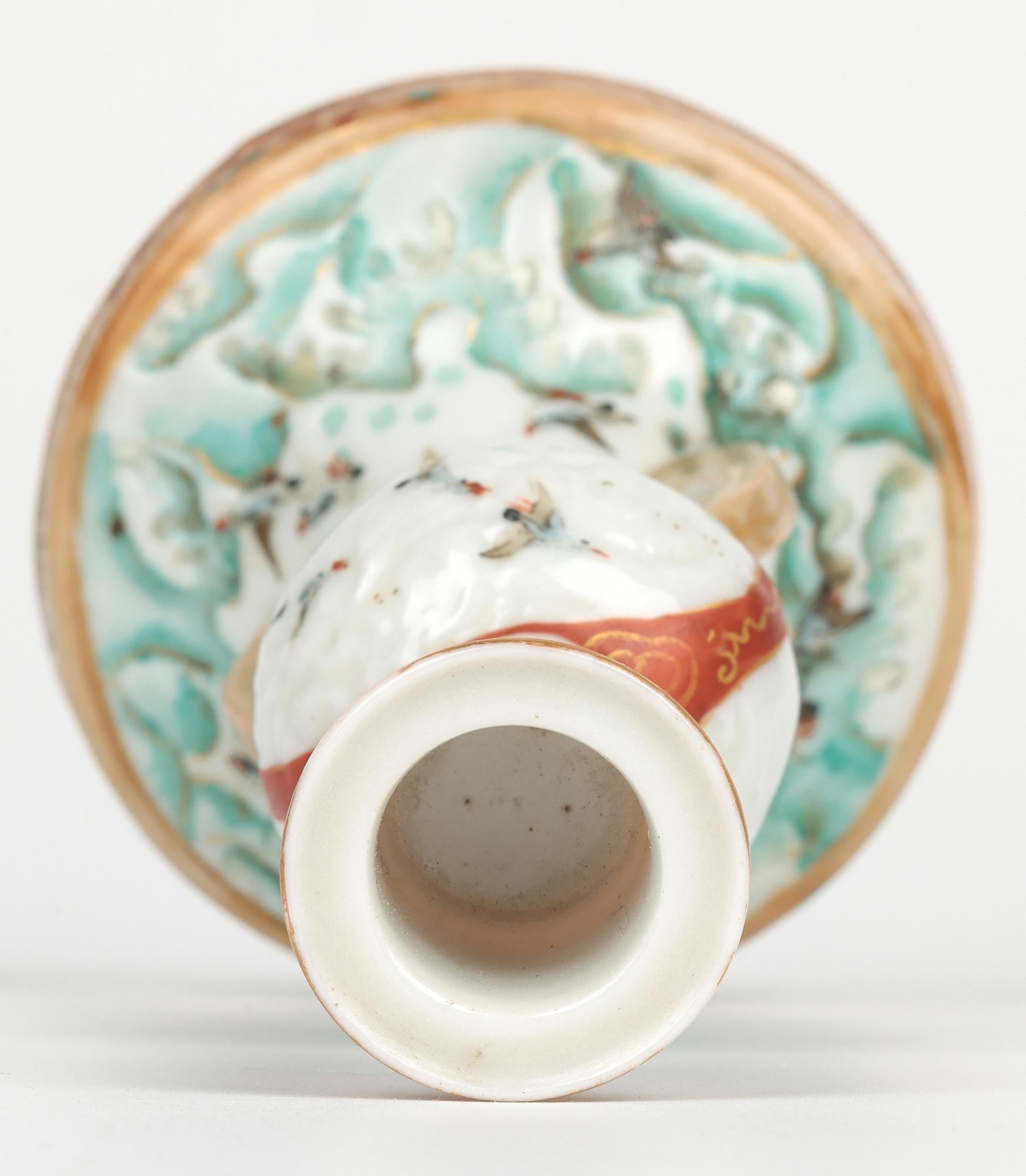 Japanese Meiji Kutani Porcelain Candlestick Painted with Sea Birds For Sale 12