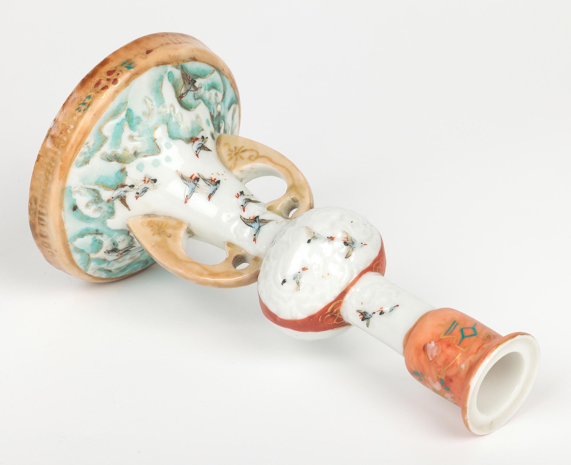Japanese Meiji Kutani Porcelain Candlestick Painted with Sea Birds For Sale 2