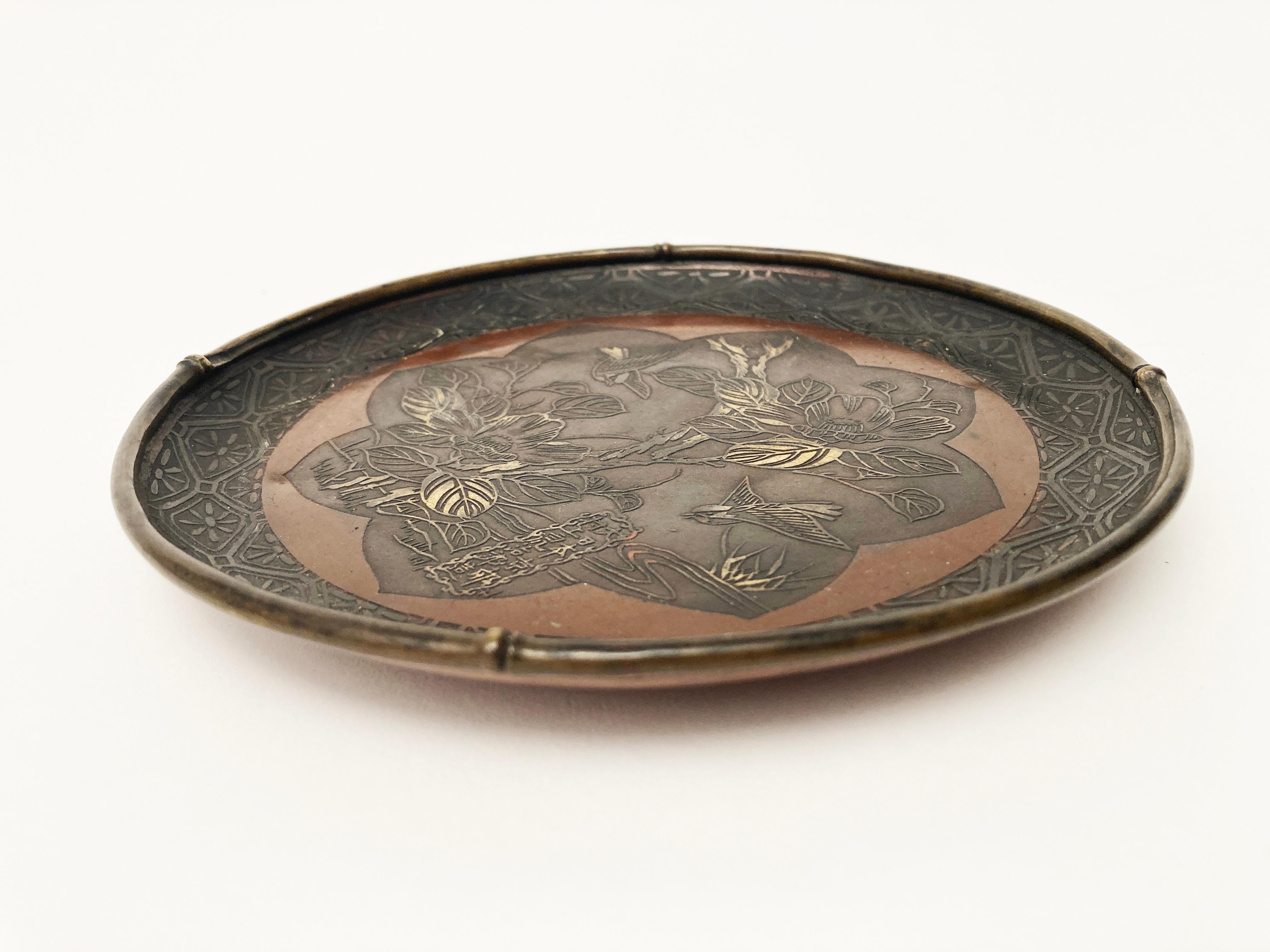 Japanese Meiji Mixed Metals Plate with Birds and Foliage In Good Condition For Sale In Louisville, KY