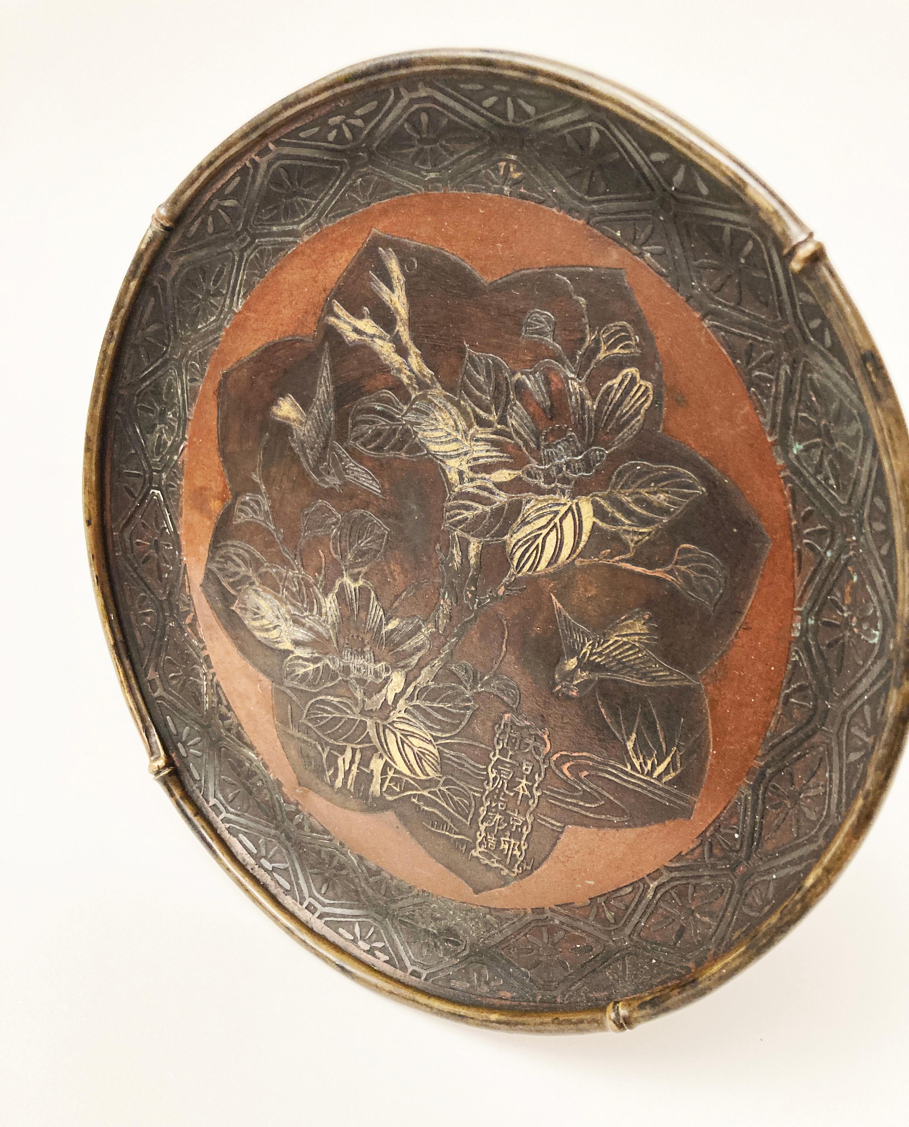 Japanese Meiji Mixed Metals Plate with Birds and Foliage For Sale 4