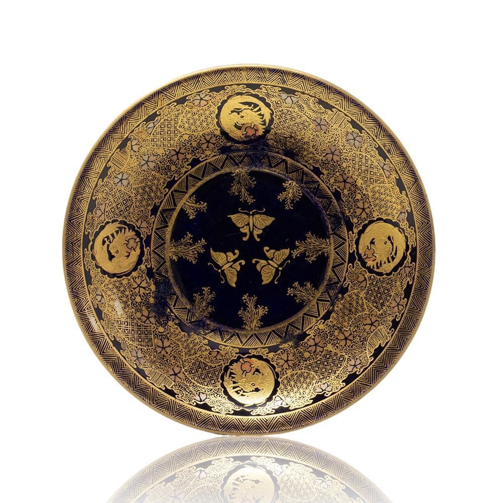 Paar japanische Satsuma-Tasse und Untertasse aus der japanischen Meiji-Periode (1868-1912) von Kinkozan im Angebot 5