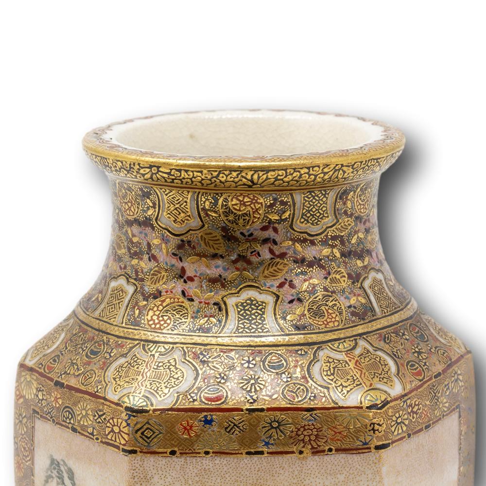 Japanese Meiji Period (1868-1912) Satsuma Earthenware Vase Taizan for Hattori For Sale 3