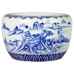 Japanese Meiji Period 19th Century Blue and White Round Porcelain Planter