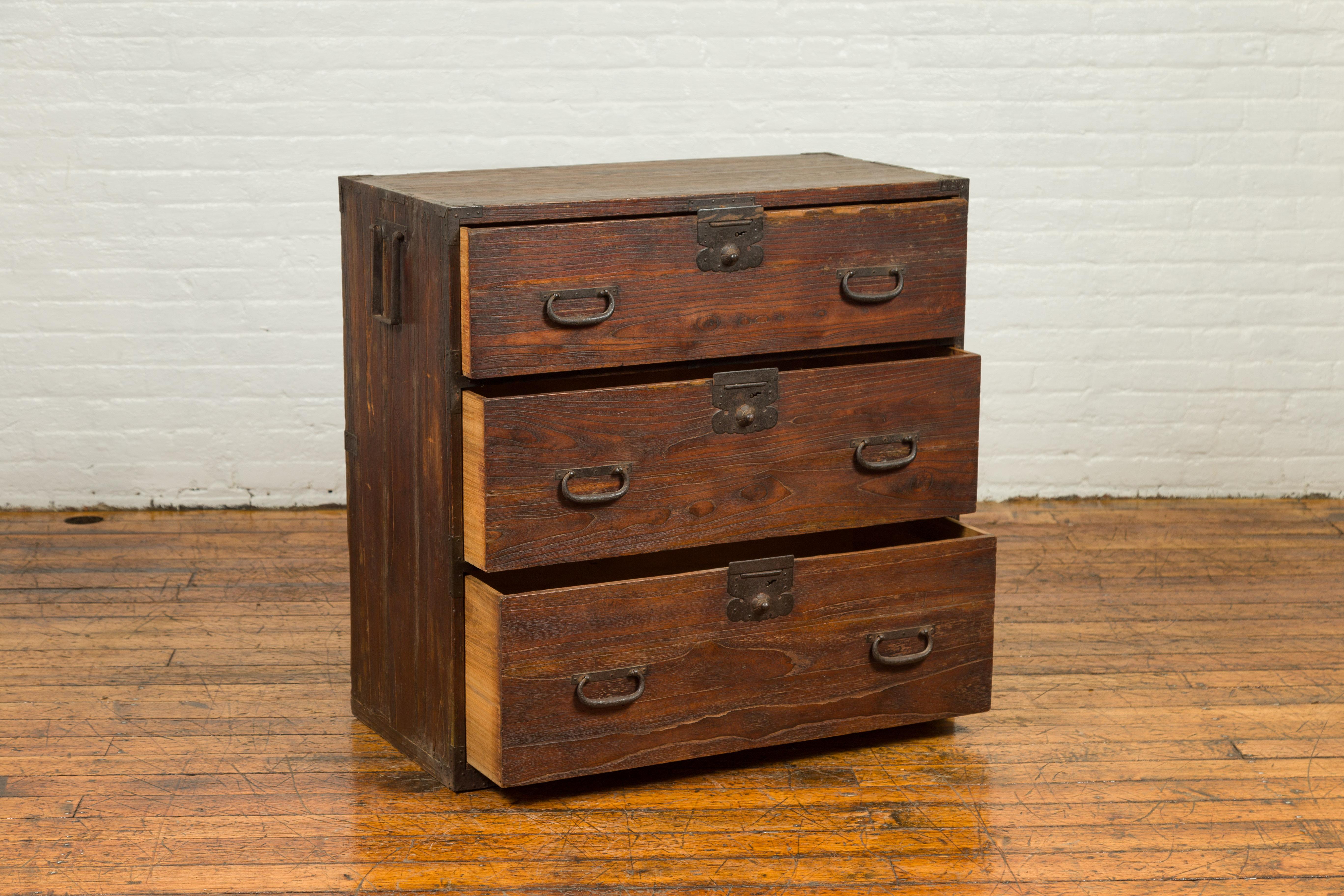 Japanese Meiji Period 19th Century Keyaki Wood Tansu Three-Drawer Clothing Chest 7