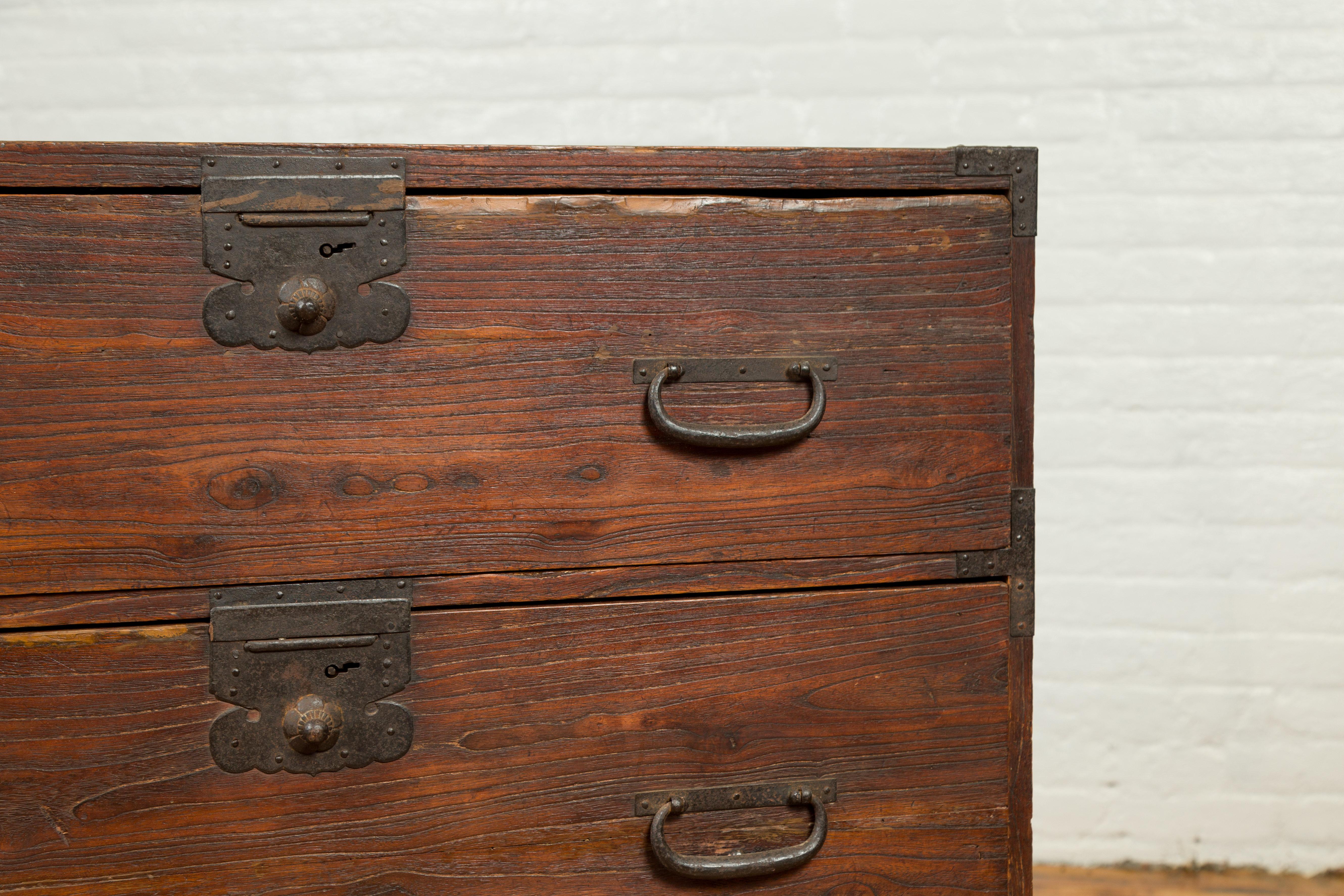 Japanese Meiji Period 19th Century Keyaki Wood Tansu Three-Drawer Clothing Chest 4