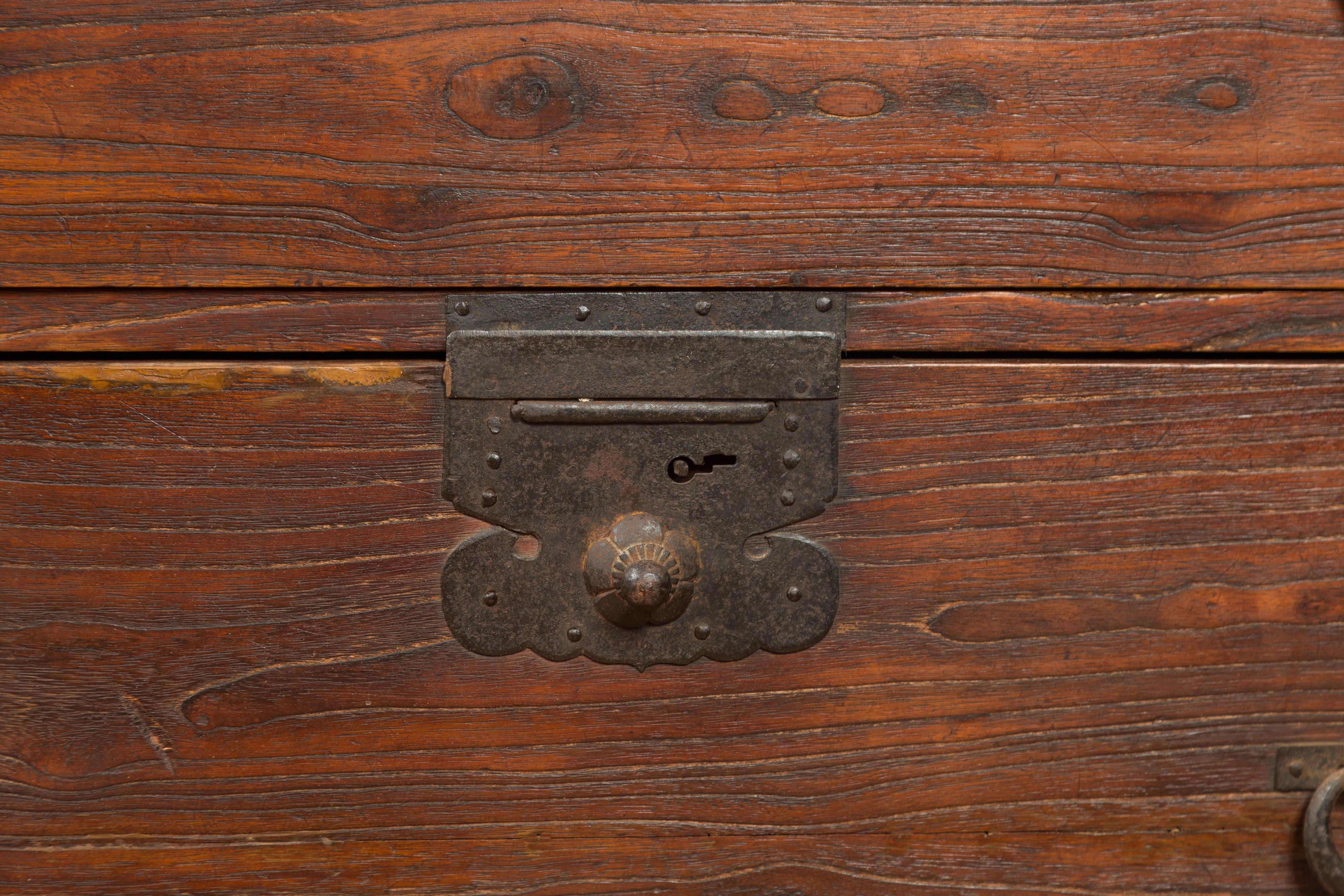 Japanese Meiji Period 19th Century Keyaki Wood Tansu Three-Drawer Clothing Chest 6
