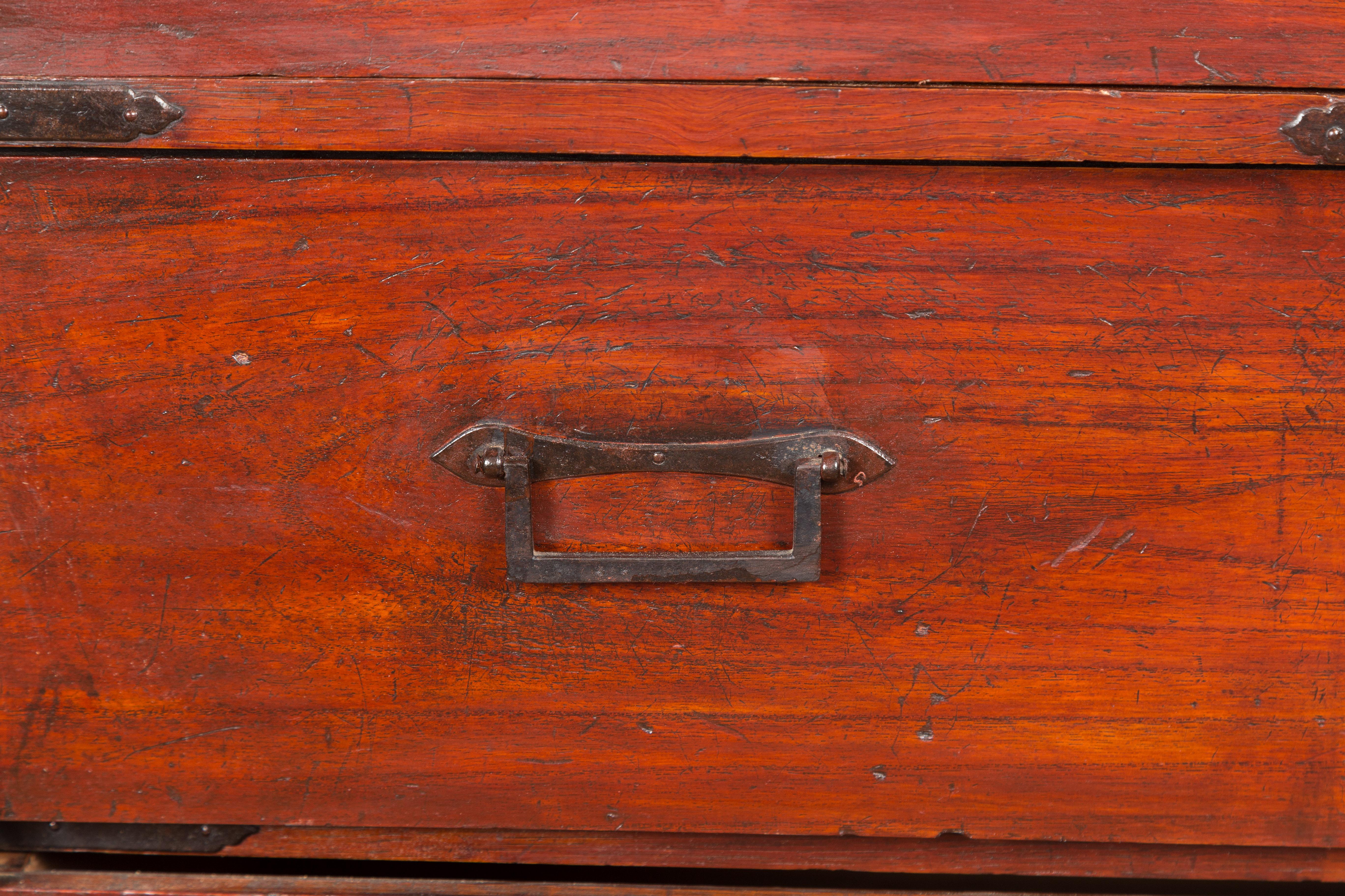 Large 19th Century Antique Dresser Chest For Sale 3