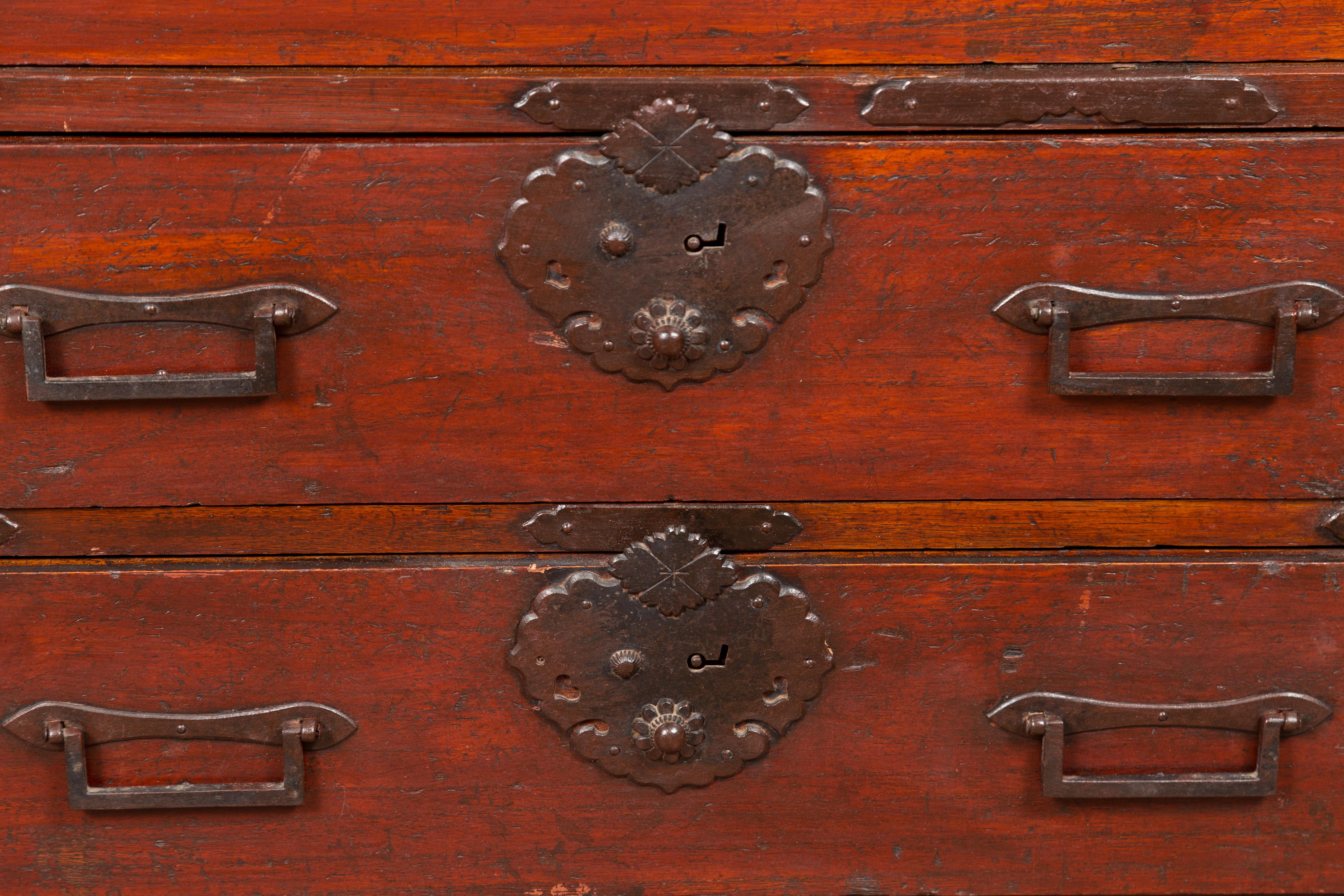 Large 19th Century Antique Dresser Chest For Sale 4