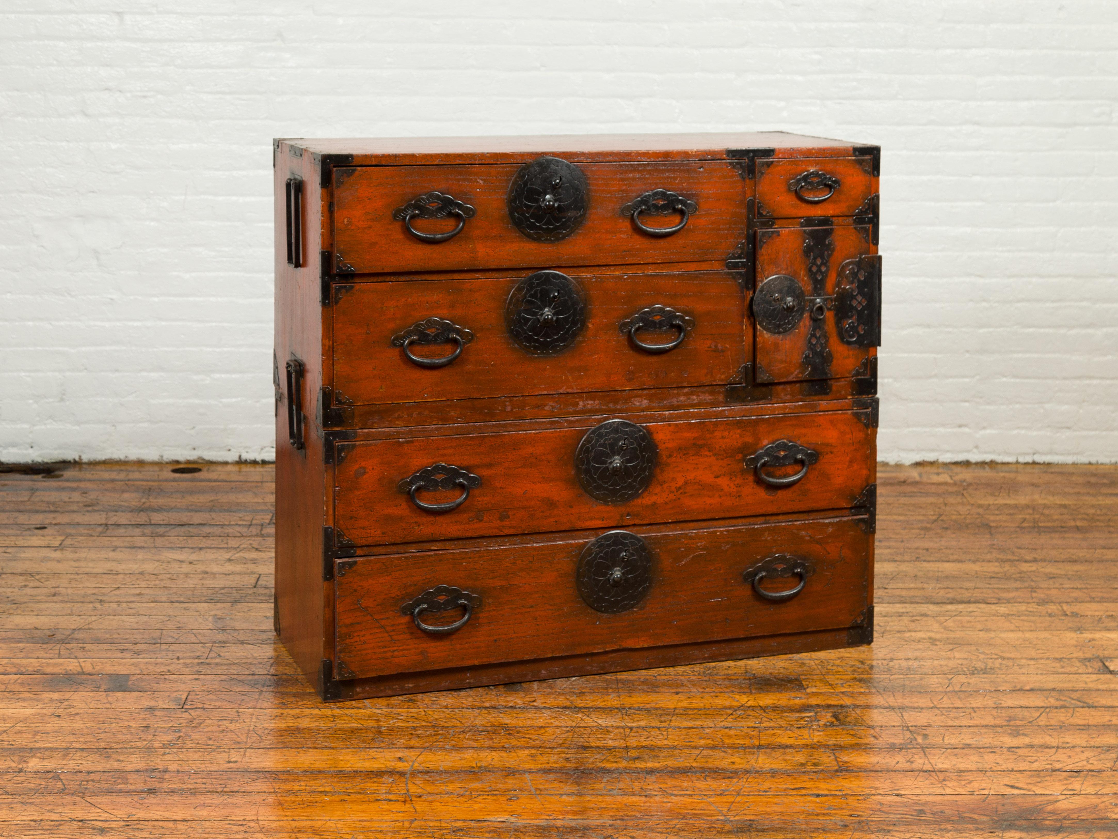 tansu chests