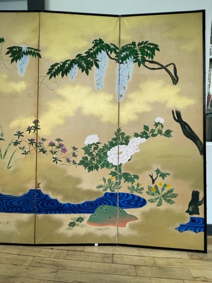 Early 20th Century Japanese Meiji Period 6-Panel Screen w/ Blue Lacquered Flowers, Ca. 1900 For Sale