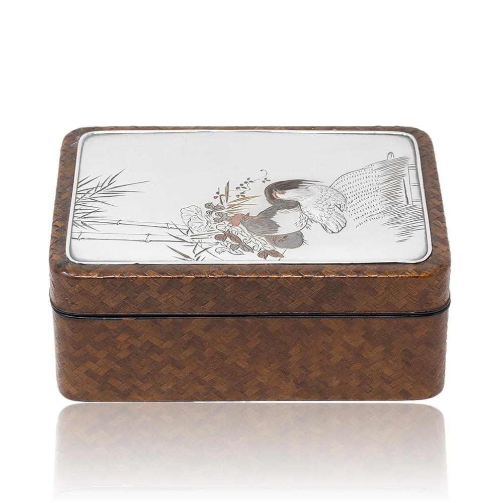 XX secolo Scatola per sigari in bambù e argento del periodo Meiji giapponese con porta fiammiferi in vendita