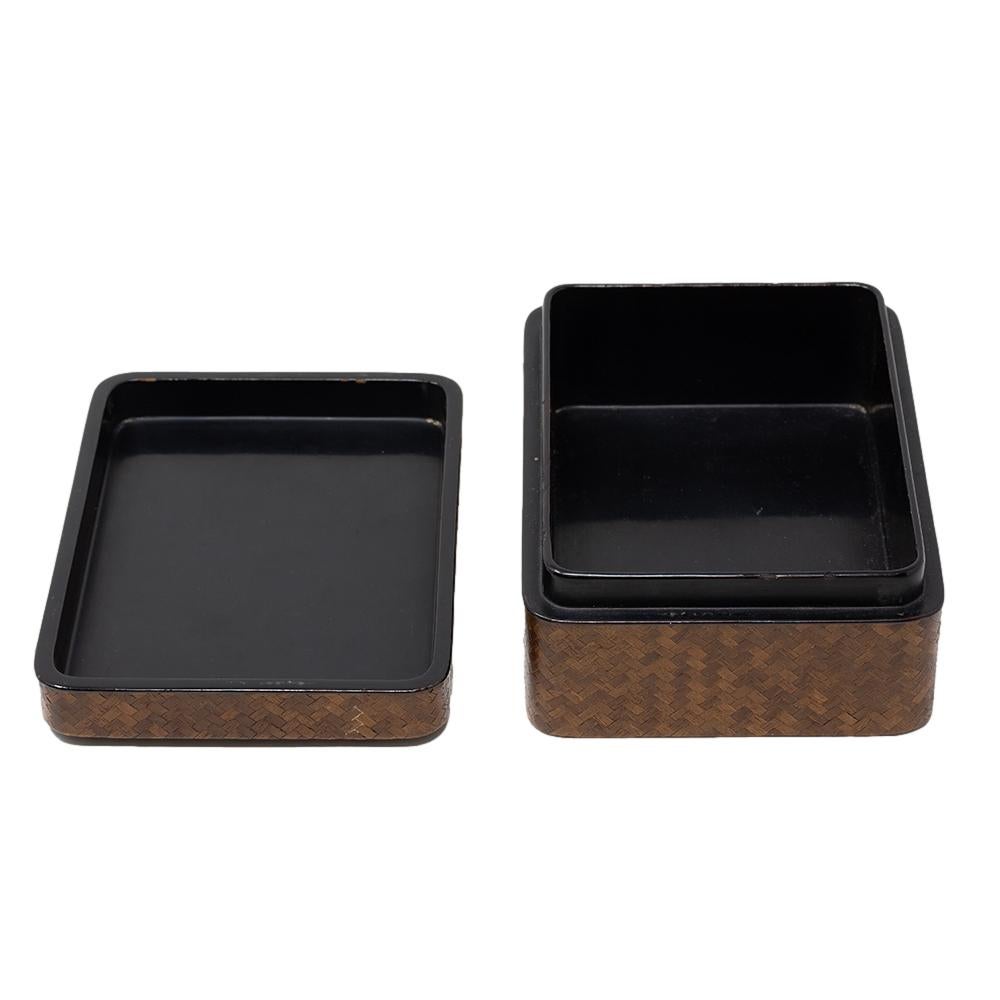 Scatola per sigari in bambù e argento del periodo Meiji giapponese con porta fiammiferi in vendita 1