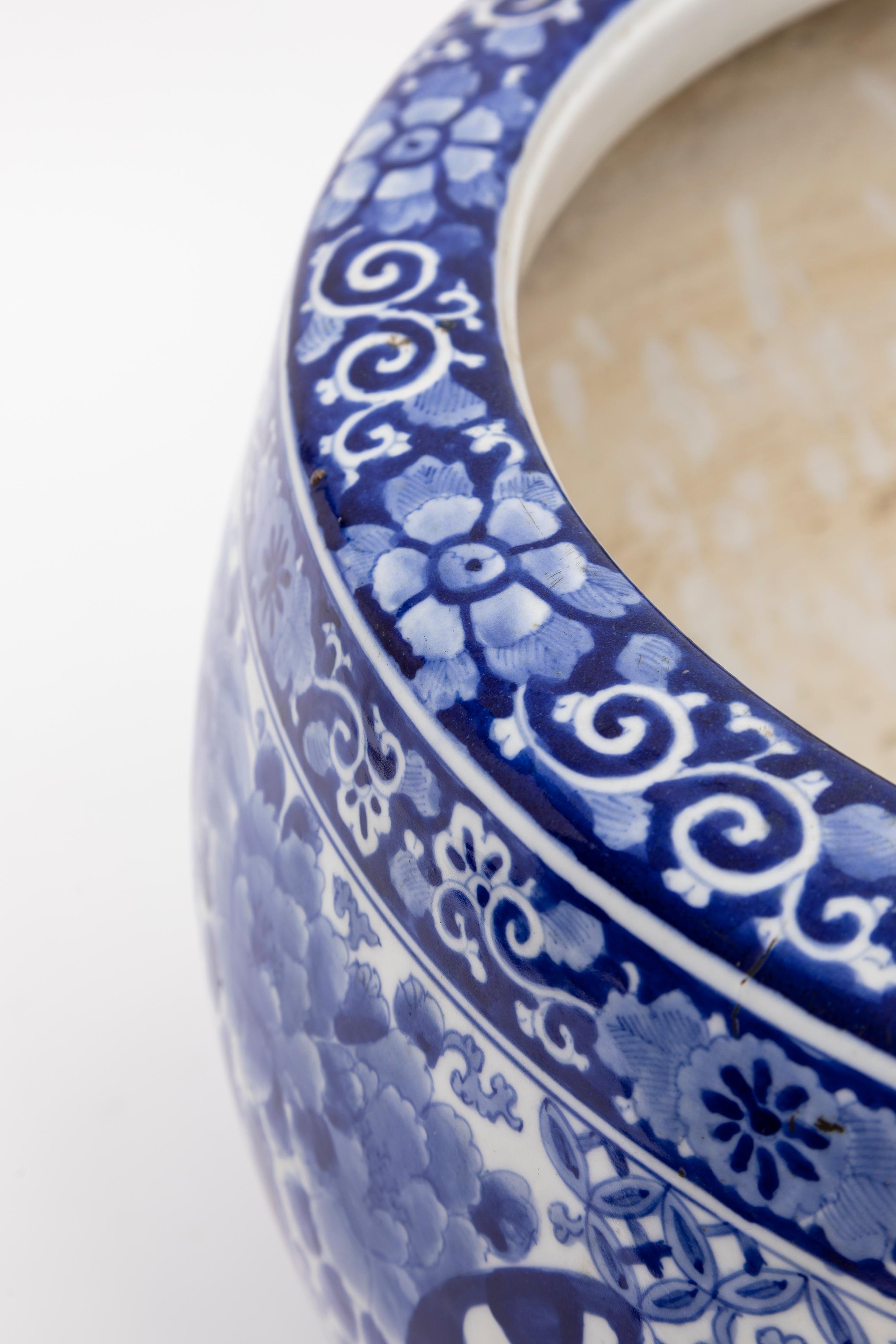 Japanese Meiji Period Blue & White Jardiniere with Shishi Dogs & Barrels: 1880 For Sale 1