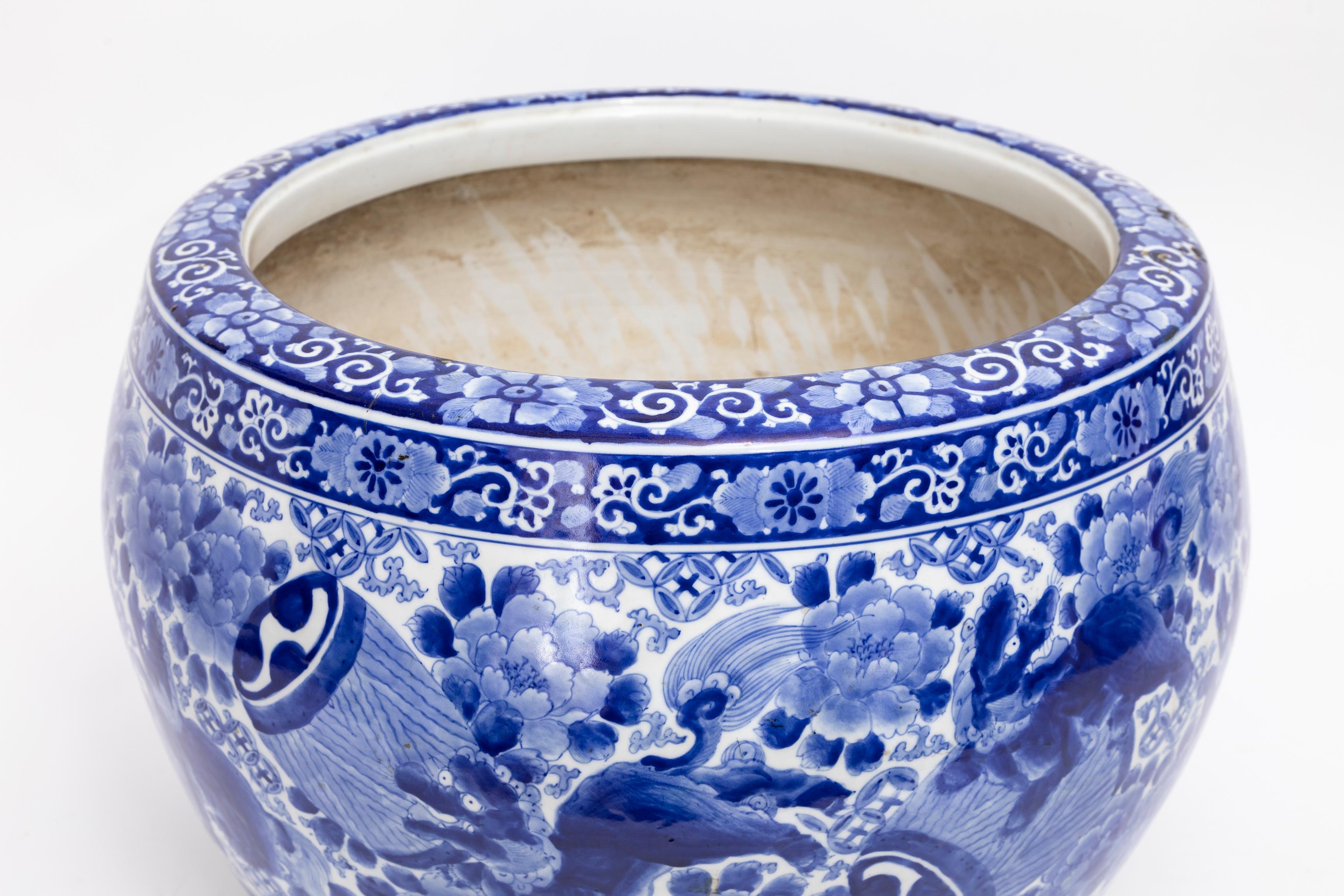 Japanese Meiji Period Blue & White Jardiniere with Shishi Dogs & Barrels: 1880 For Sale 2