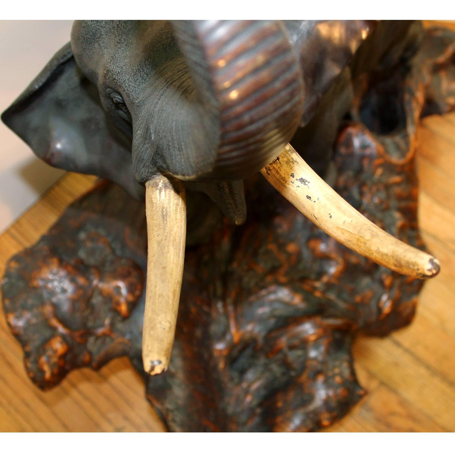 Japanese Meiji Period Bronze Elephant Sculpture on Burlwood Base For Sale 2